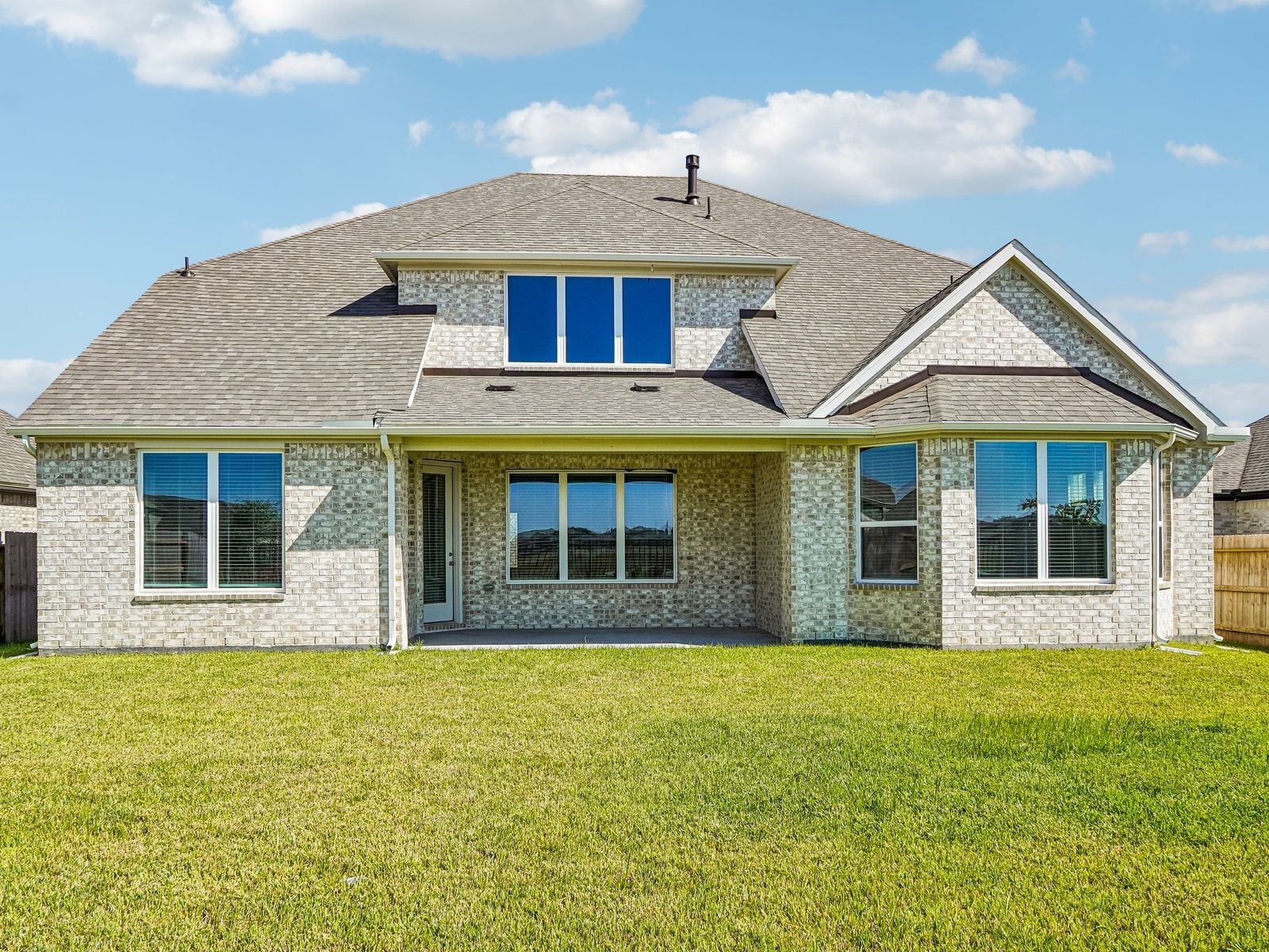 5232 Autumn Hills Trail, Pearland, TX 77584