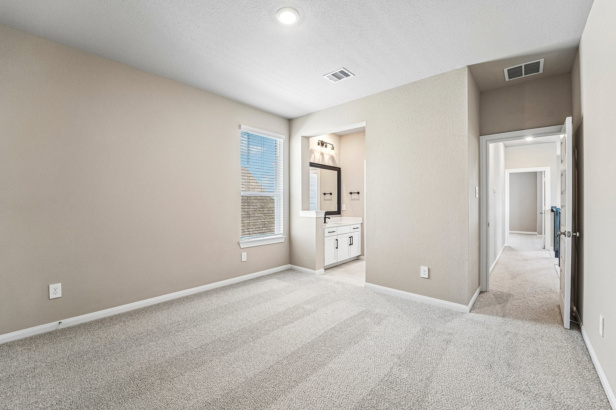 5232 Autumn Hills Trail, Pearland, TX 77584
