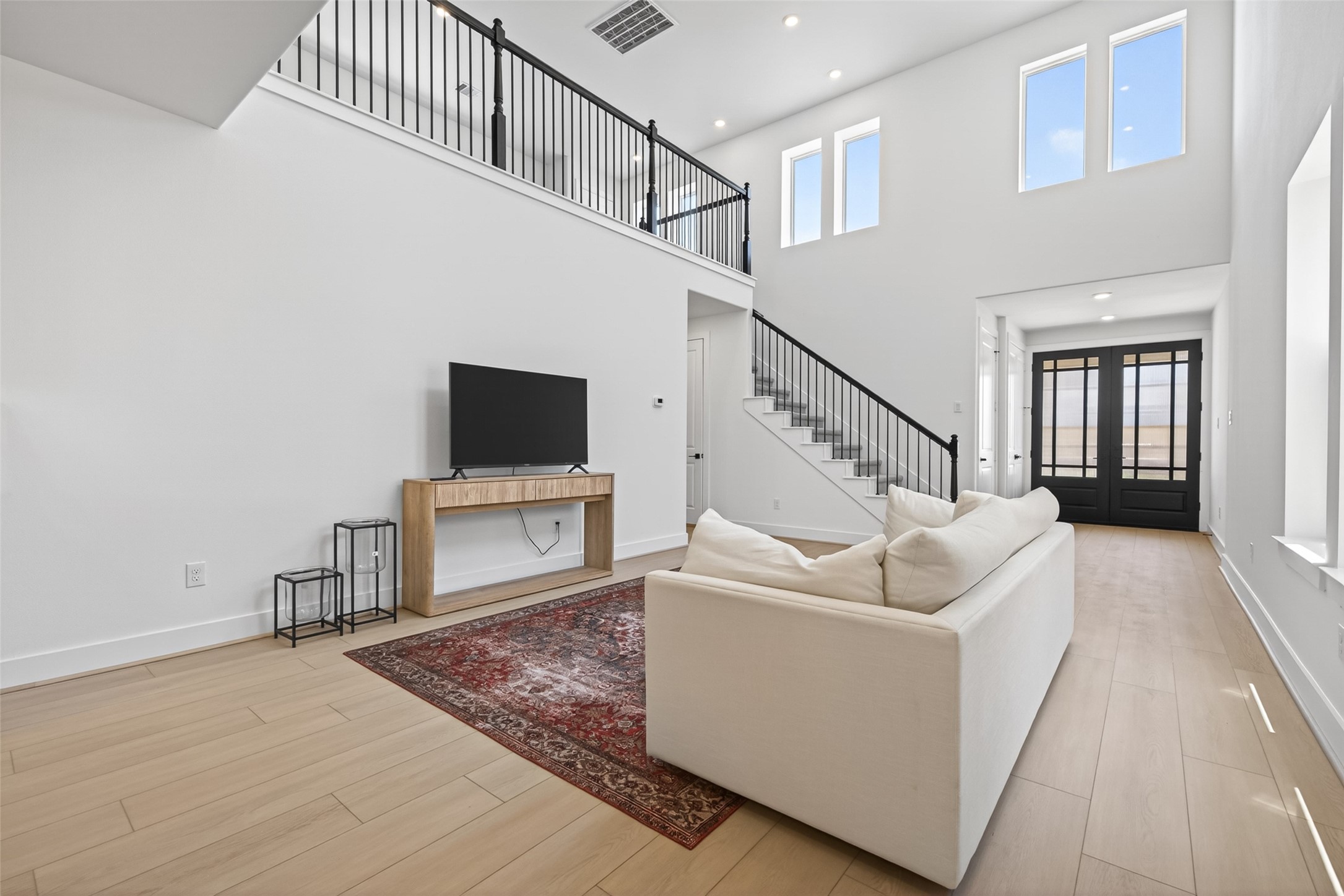 4333 Avron Drive, Stafford, TX 77477