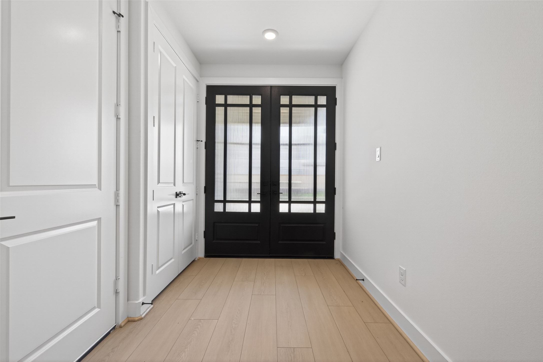 4333 Avron Drive, Stafford, TX 77477