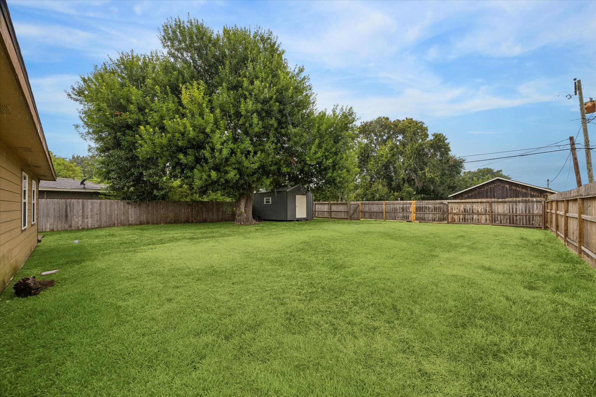1426 15th Avenue N, Texas City, TX 77590