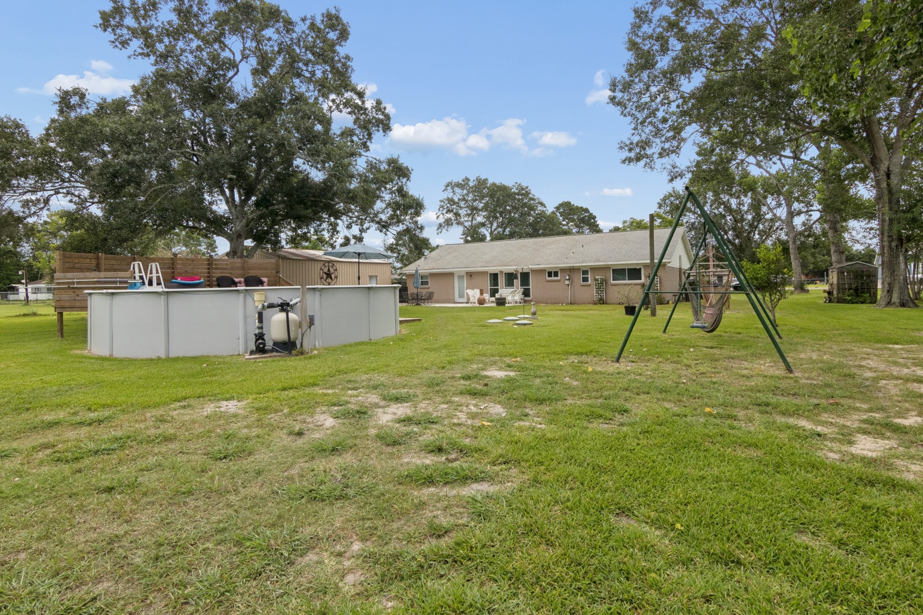 2865 County Road 936a, Alvin, TX 77511