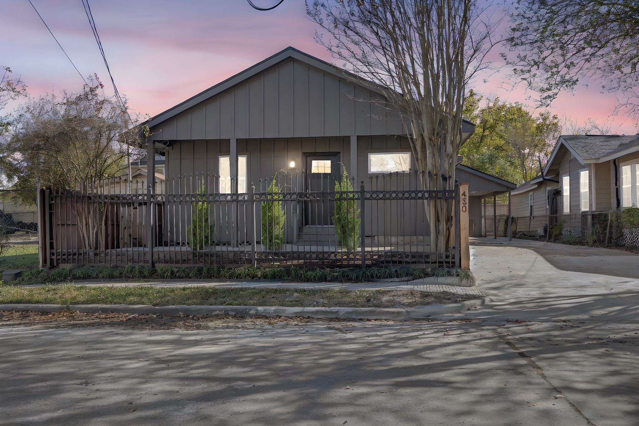 430 N Hutcheson Street, Houston, TX 77003 430 N Hutcheson Street, Houston, TX 77003