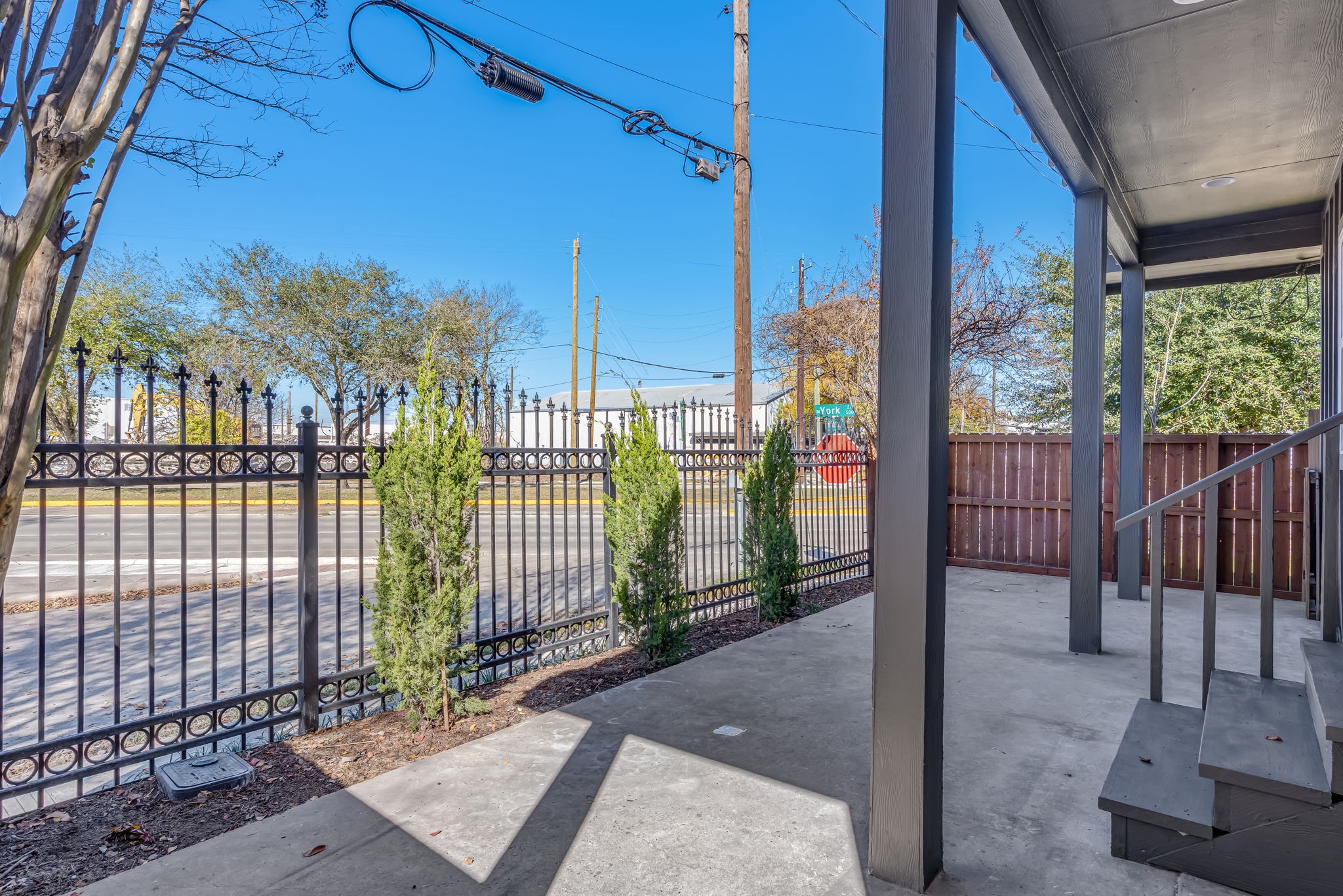 430 N Hutcheson Street, Houston, TX 77003