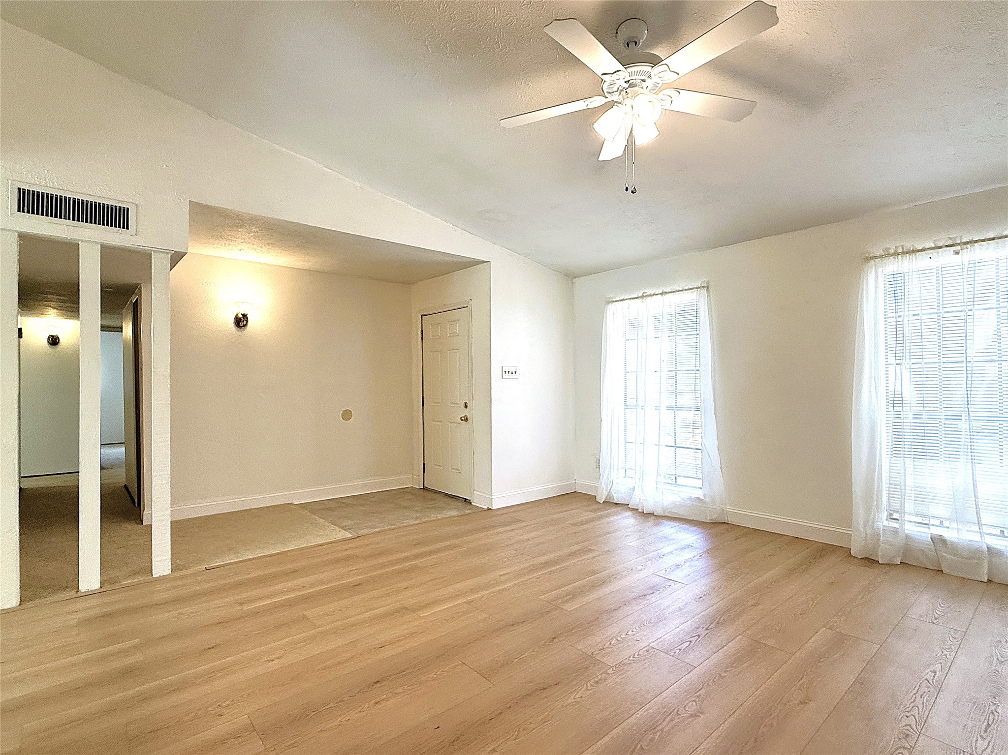 7526 Goldfinch Drive, Humble, TX 77396