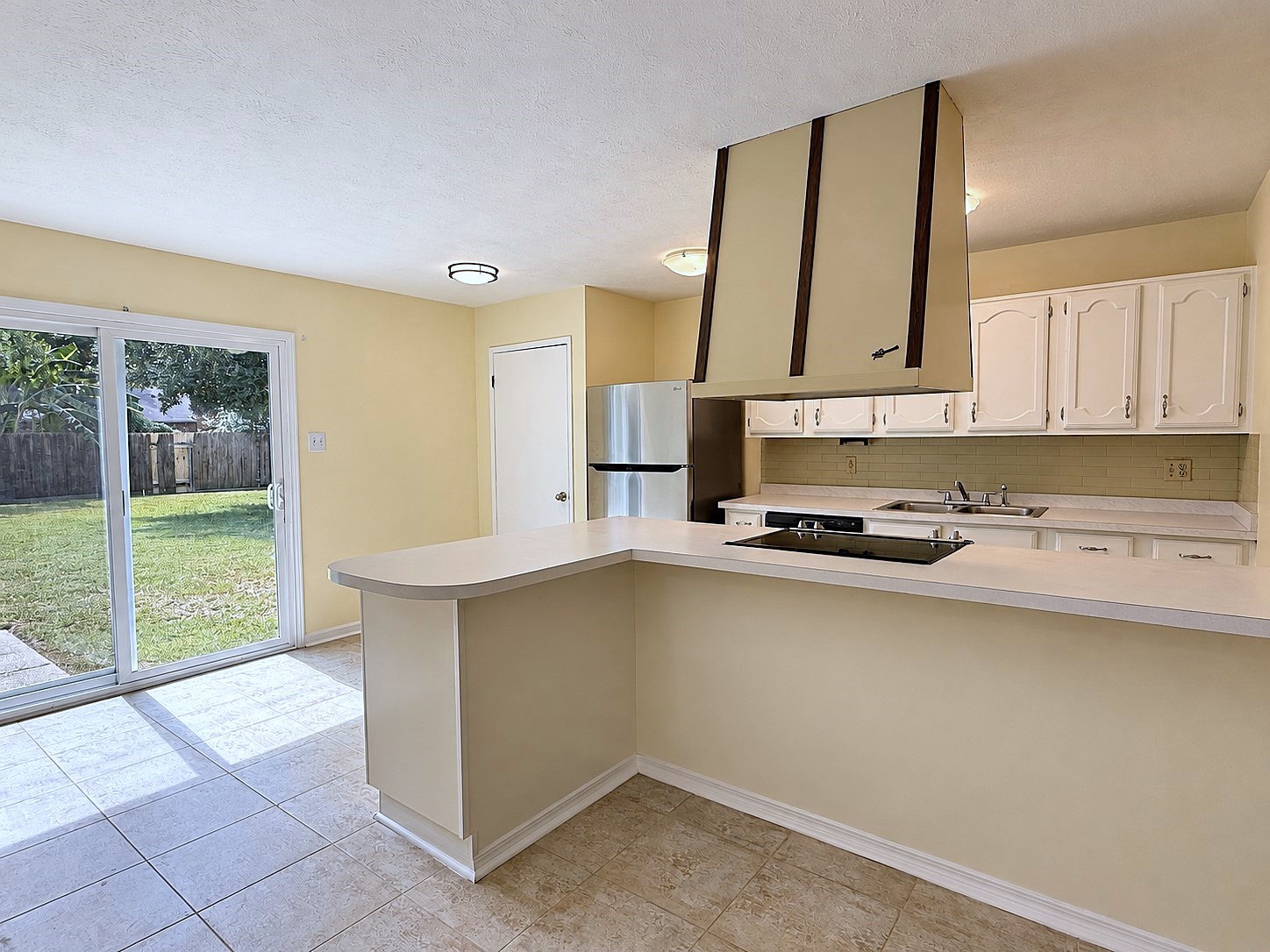 7526 Goldfinch Drive, Humble, TX 77396