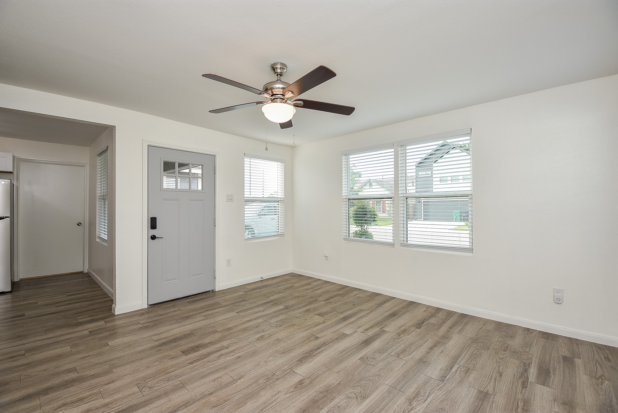 3710 Dreyfus Street, Houston, TX 77021 3710 Dreyfus Street, Houston, TX 77021