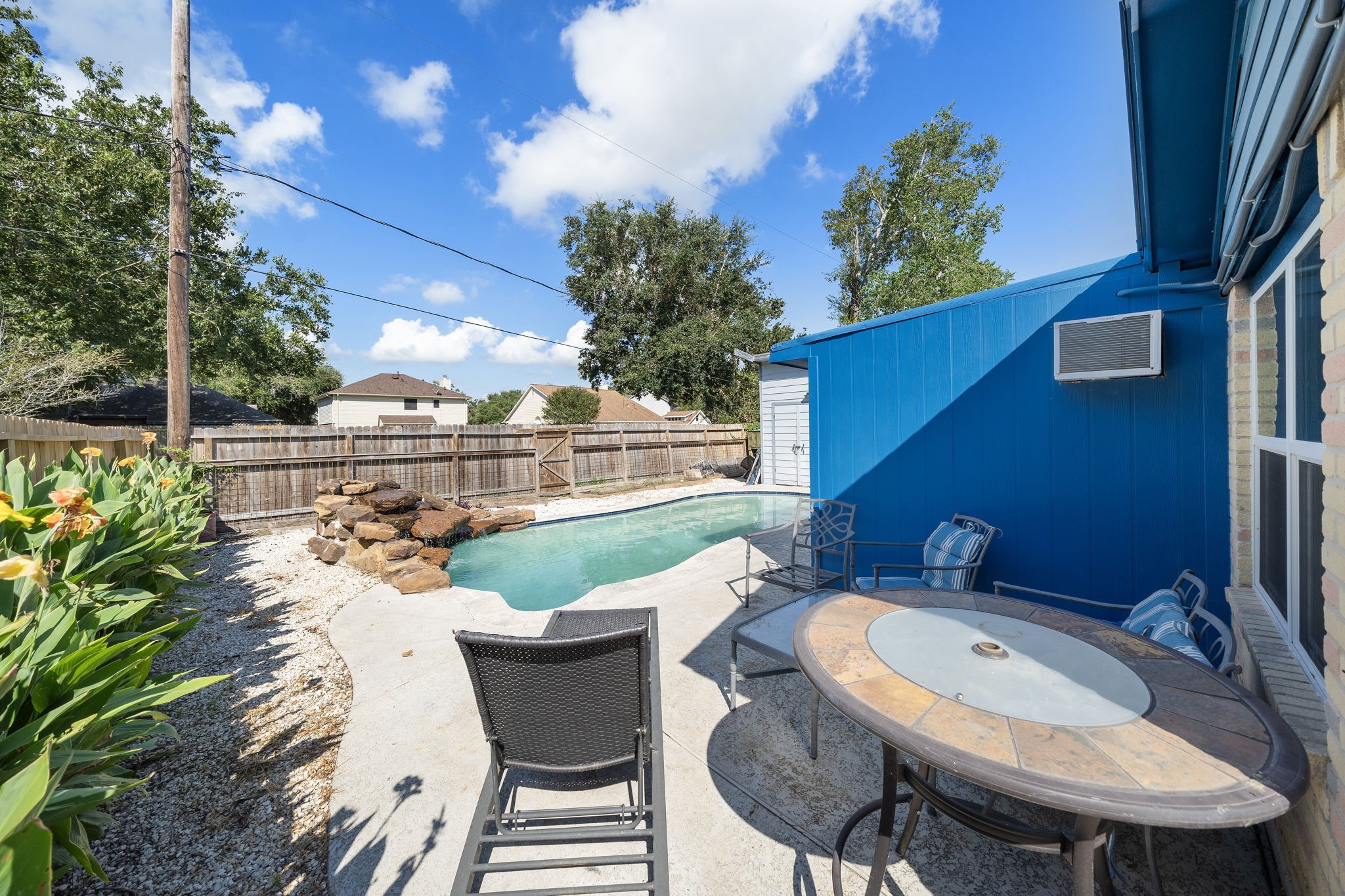 4522 Albatross Drive, Seabrook, TX 77586