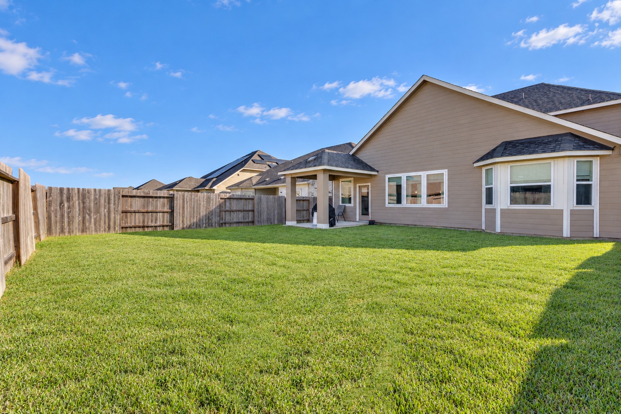 10842 Bodie Hills Drive, Rosharon, TX 77583