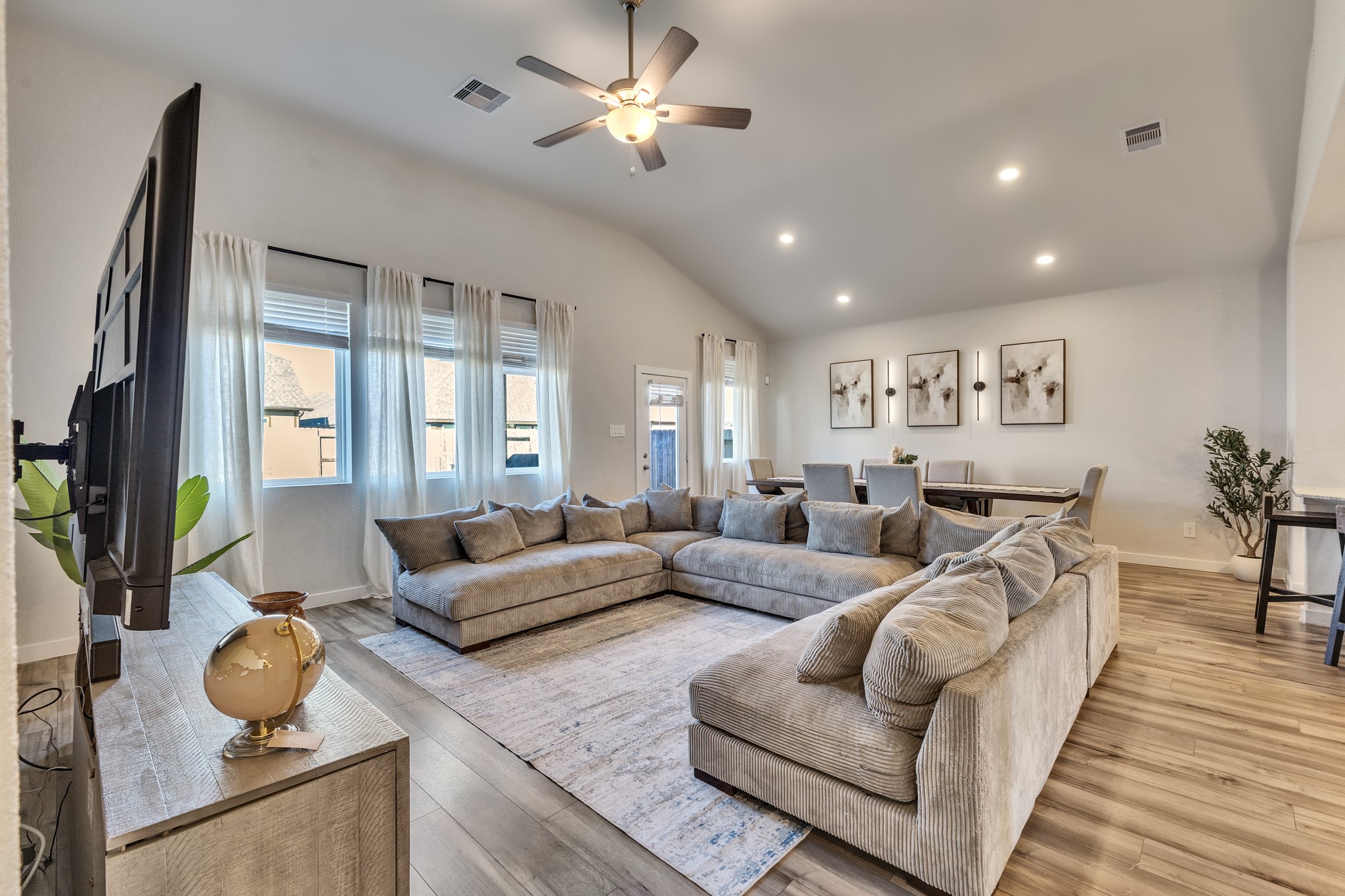 10842 Bodie Hills Drive, Rosharon, TX 77583