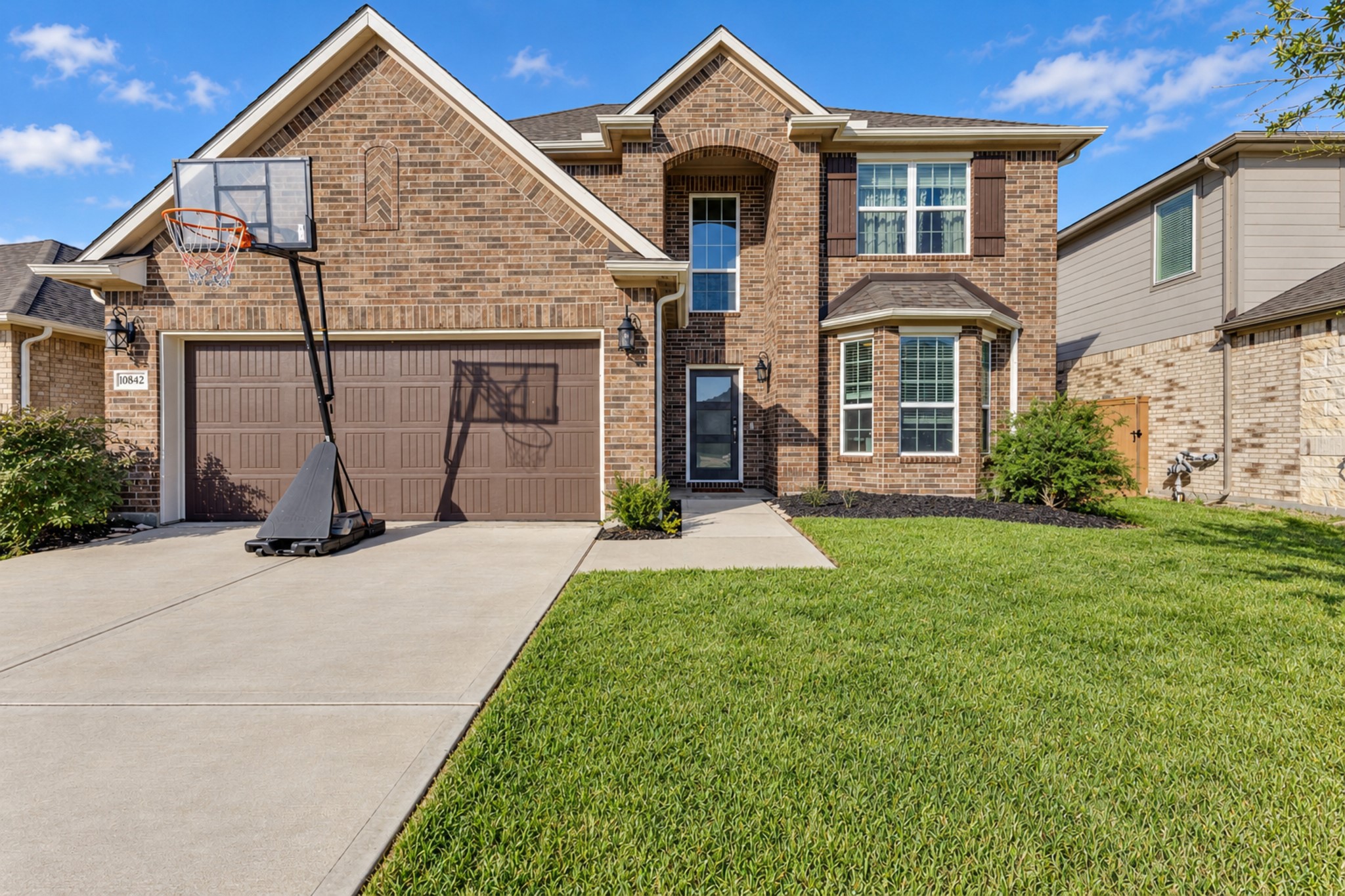 10842 Bodie Hills Drive, Rosharon, TX 77583