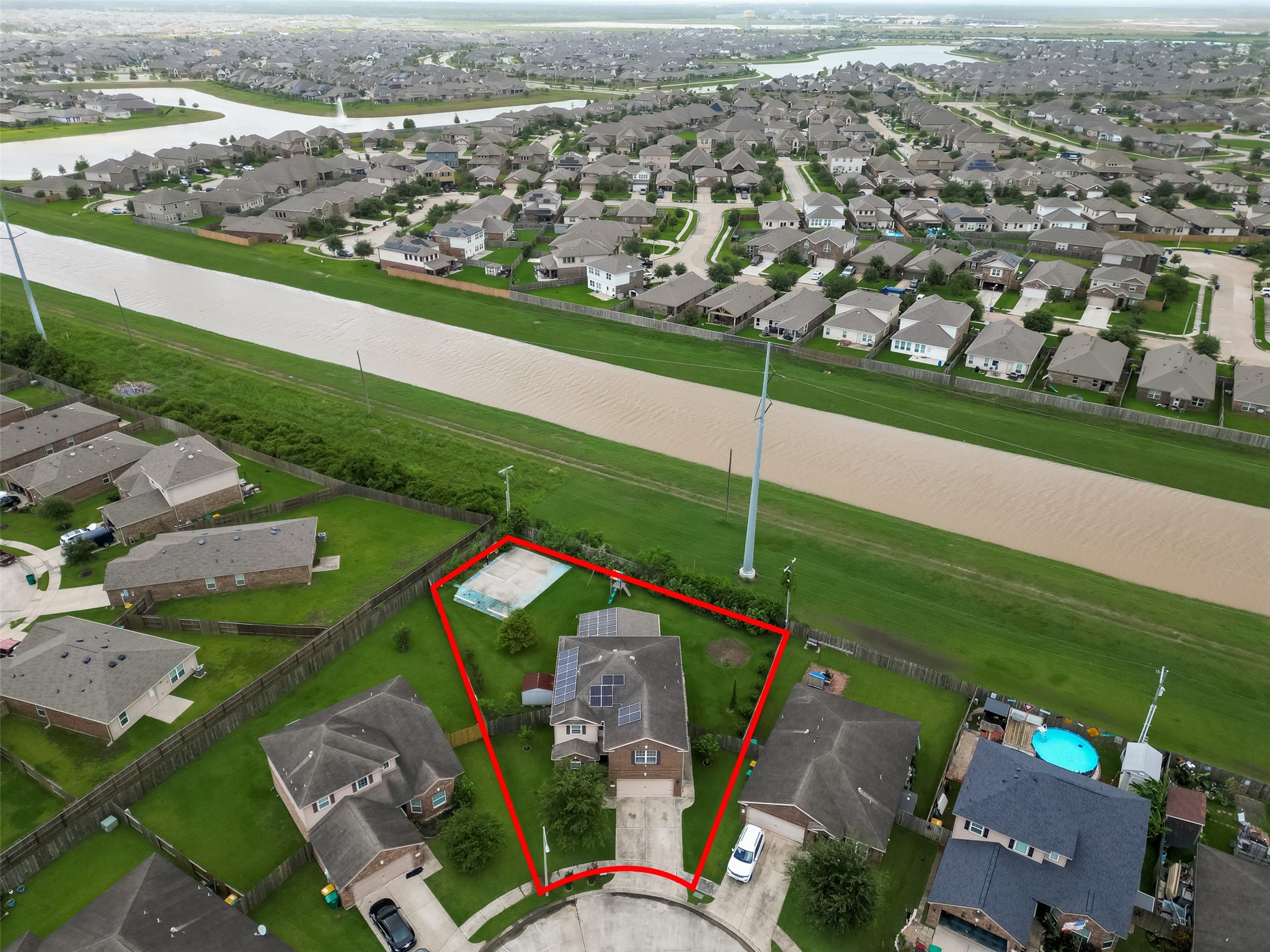 346 Apache Field Lane, La Marque, TX 77568