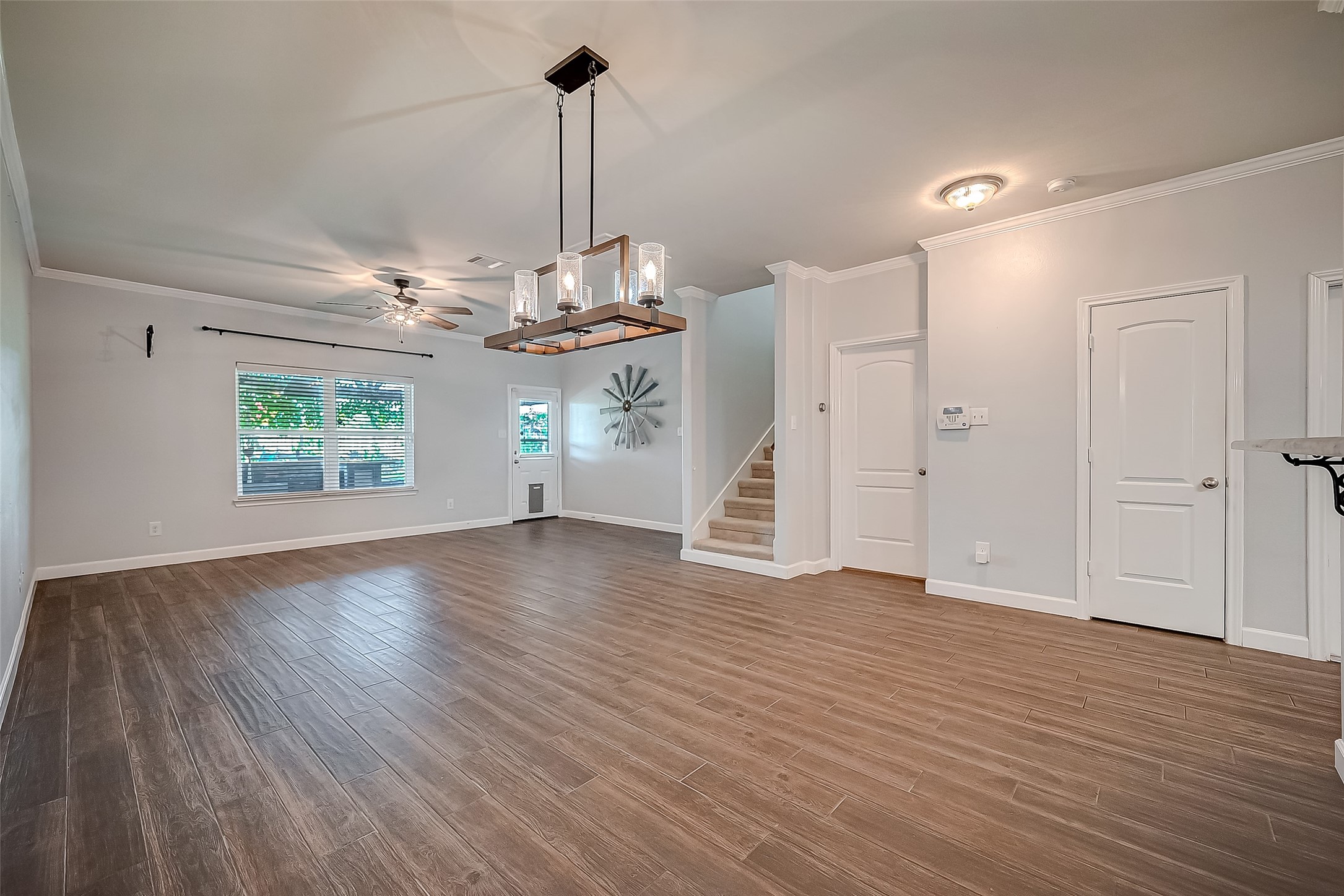 346 Apache Field Lane, La Marque, TX 77568