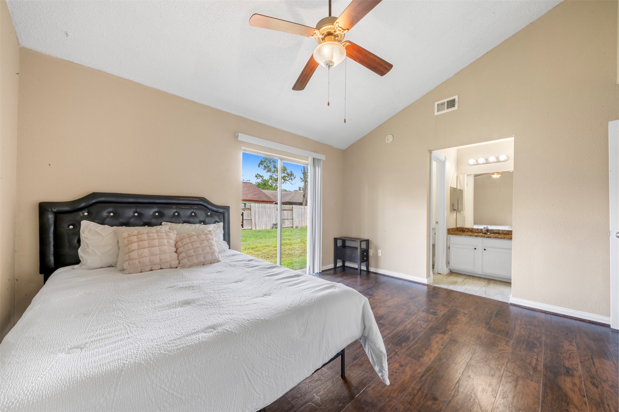 3410 E Heatherock Circle, Sugar Land, TX 77479