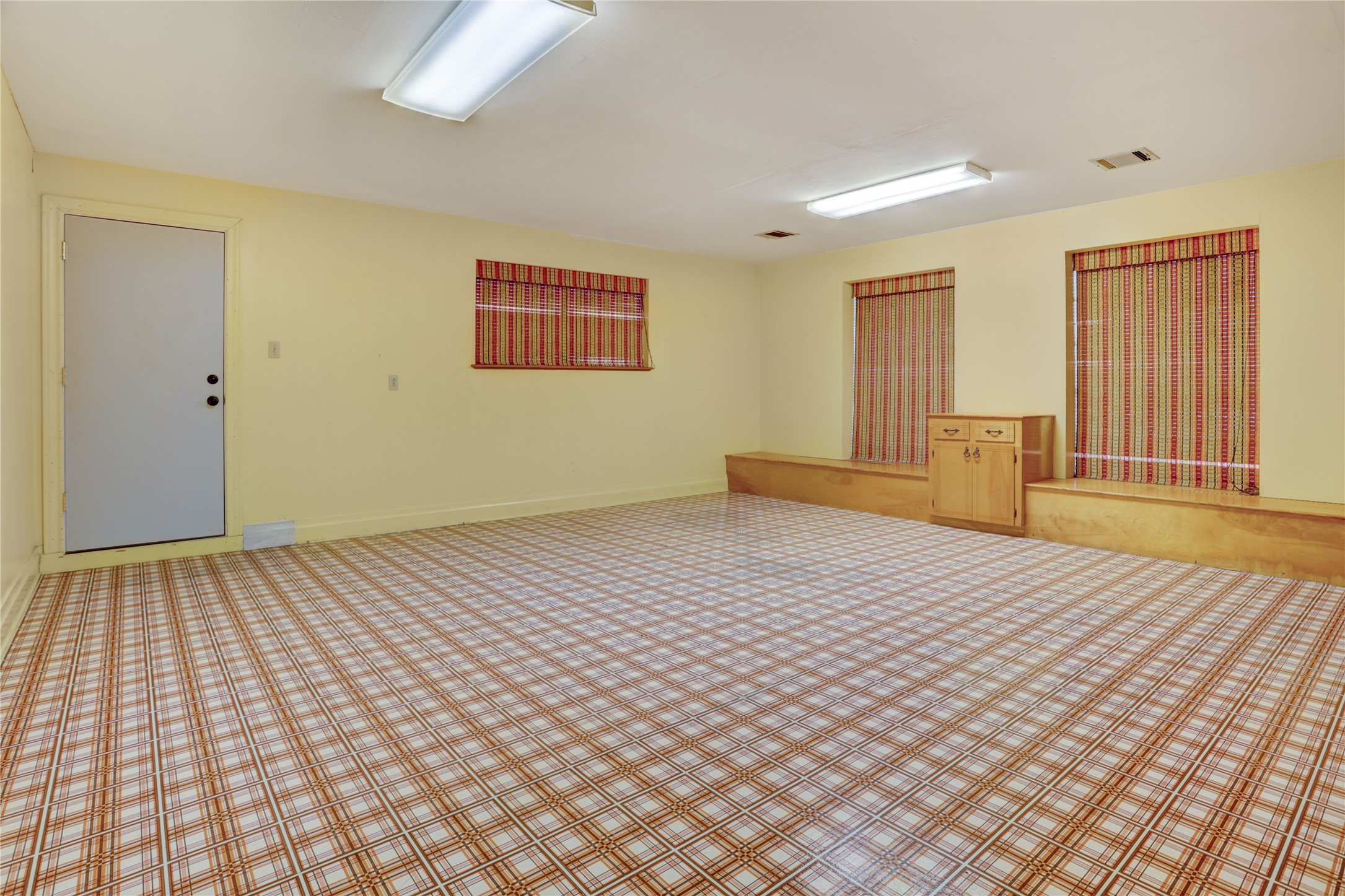 Flex room