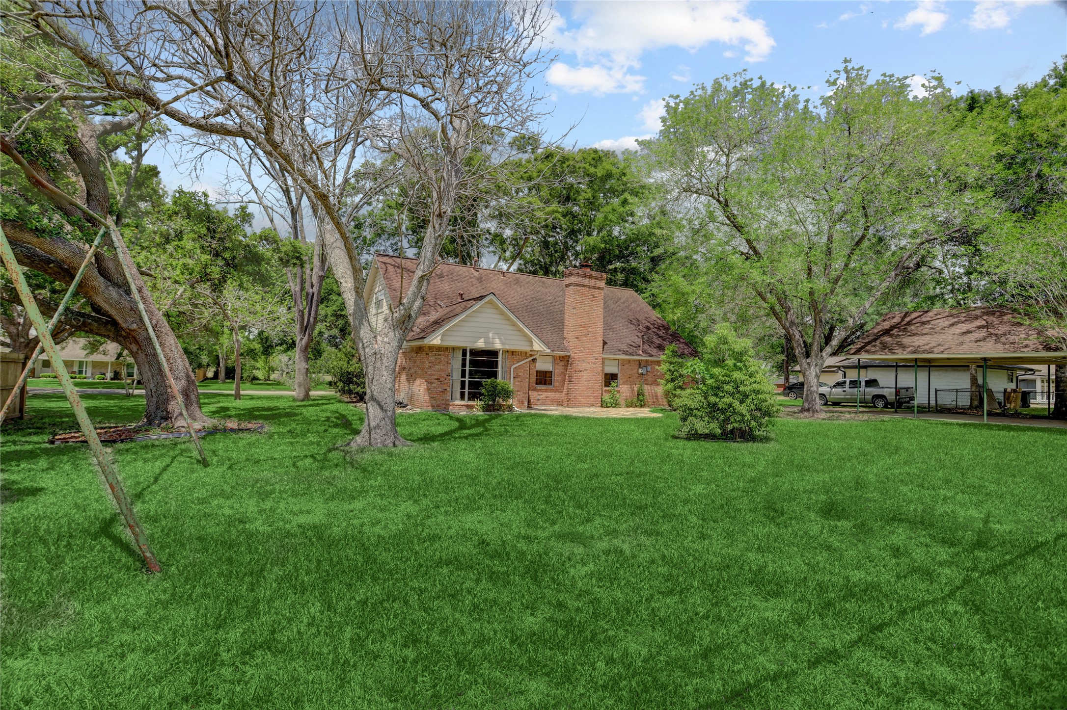 105 Hillcrest Drive, Alvin, TX 77511