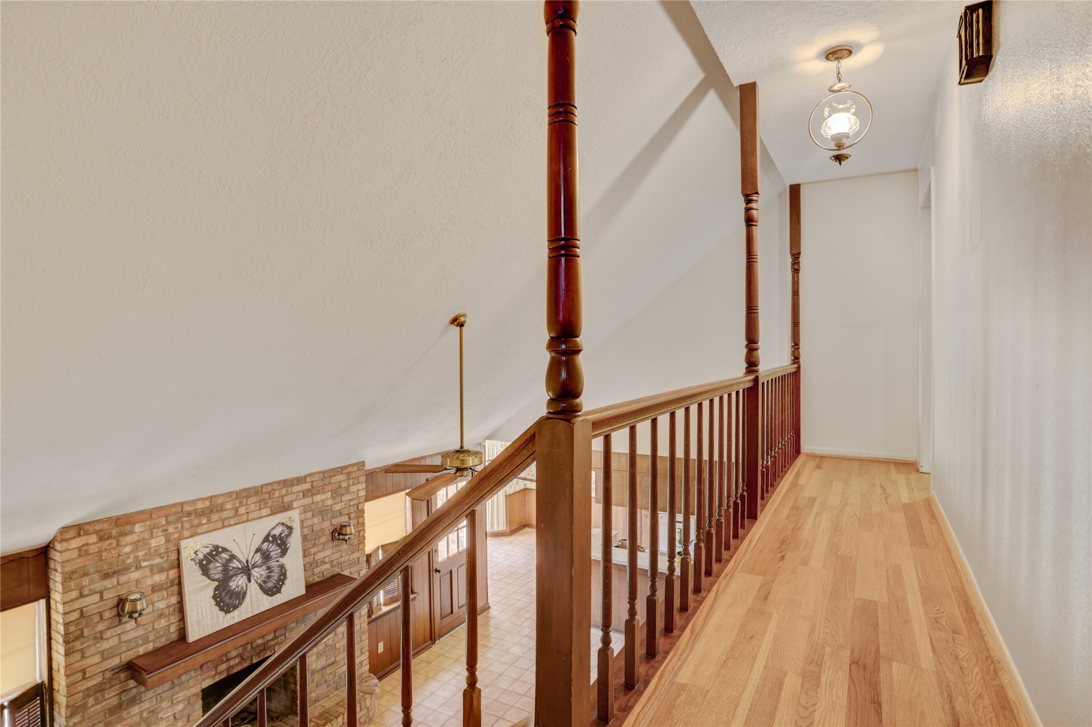 105 Hillcrest Drive, Alvin, TX 77511