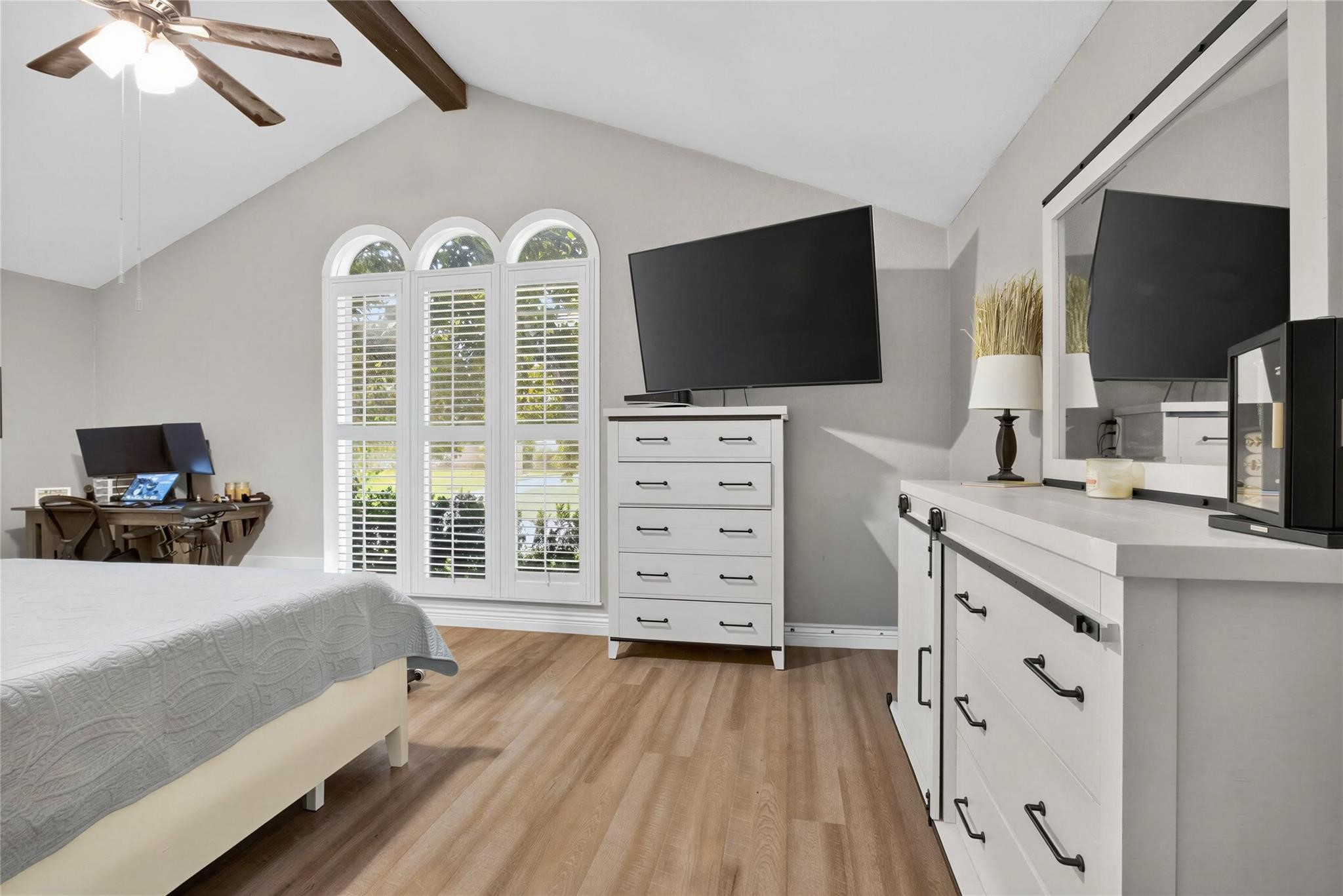 5451 Appleblossom Lane, Friendswood, TX 77546