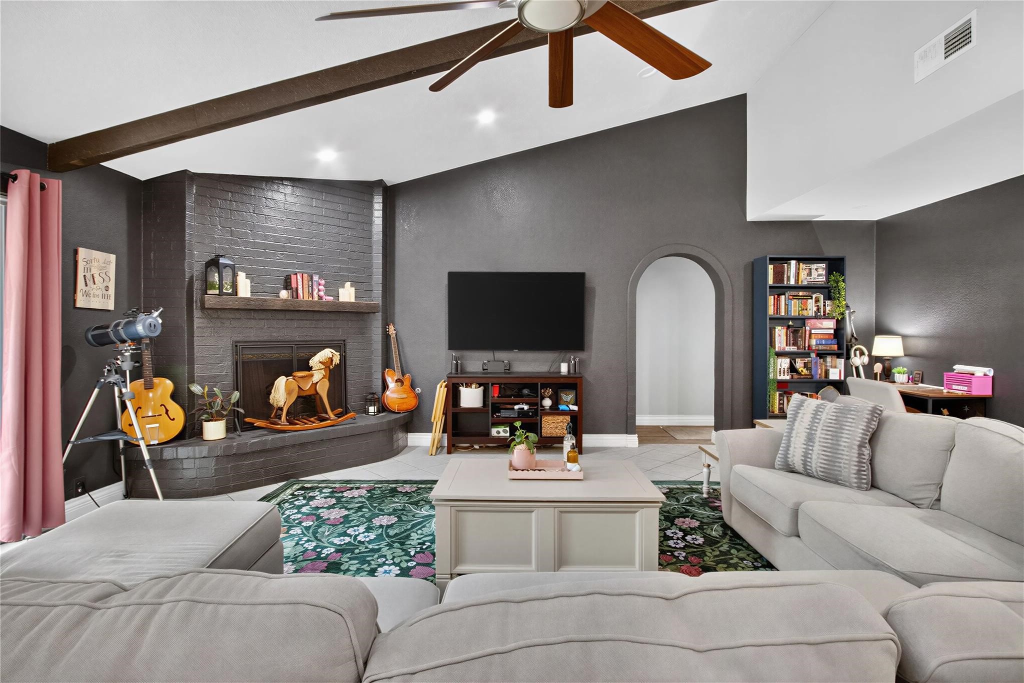 5451 Appleblossom Lane, Friendswood, TX 77546