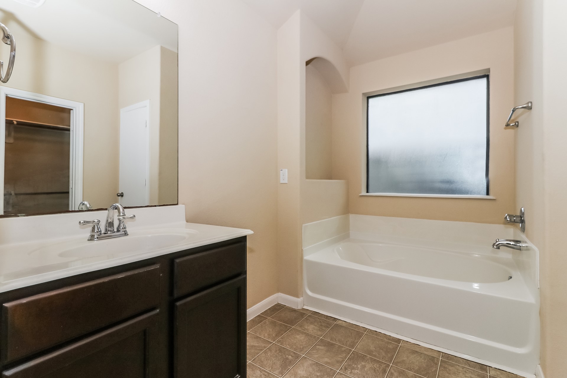 429 De Coster Boulevard, Alvin, TX 77511