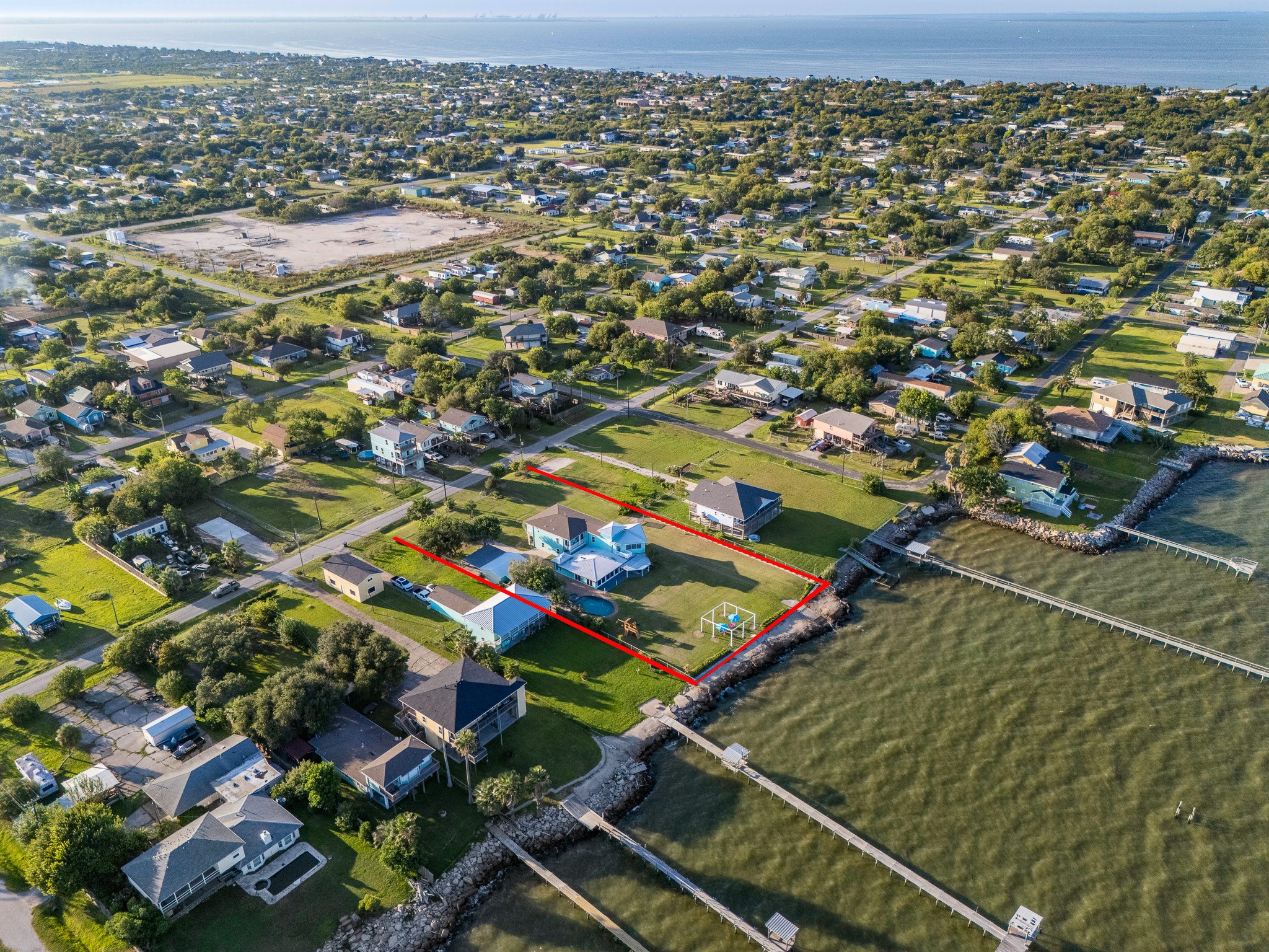 815 5th Street, Dickinson, TX 77539