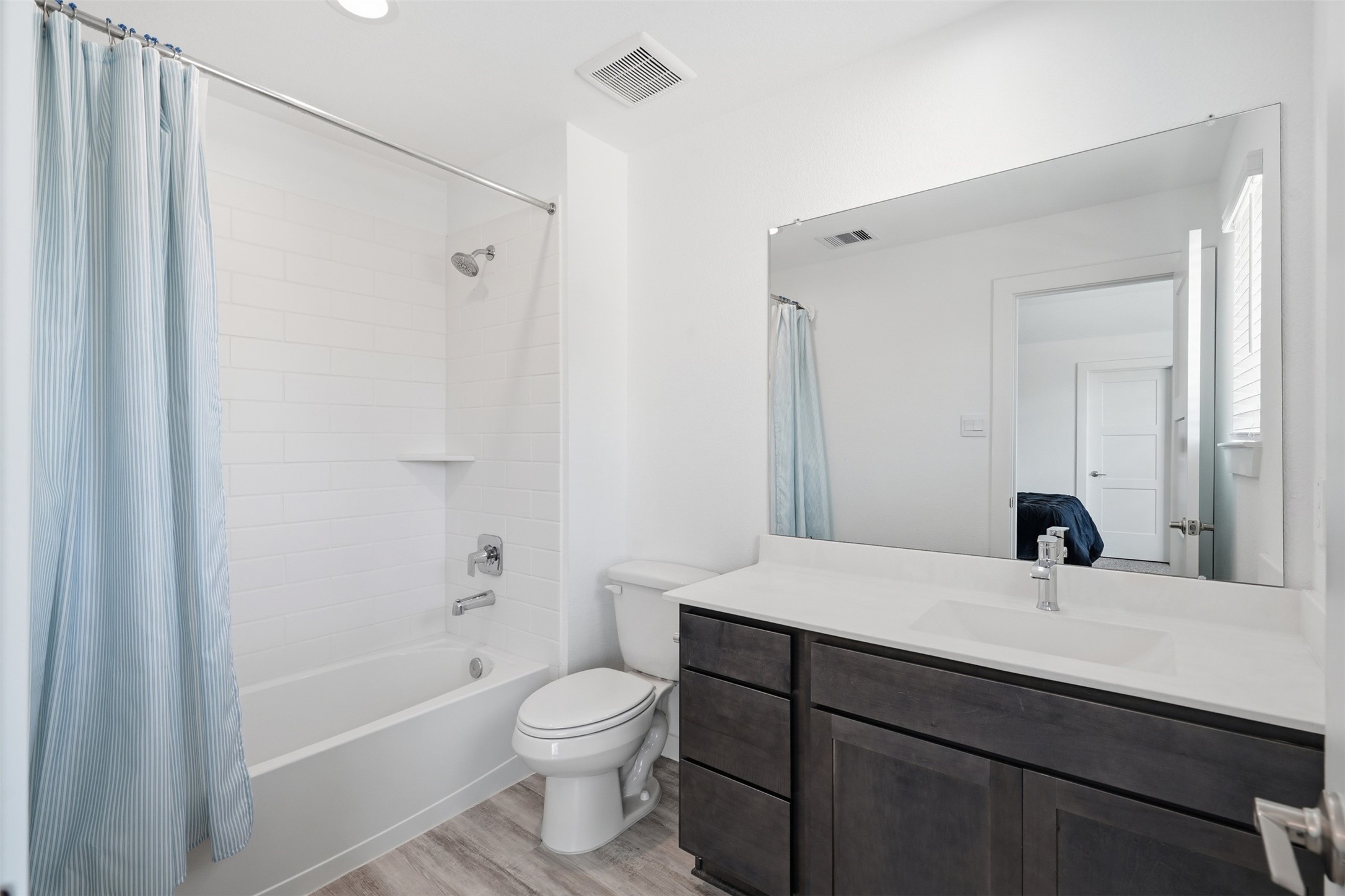 Primary Suite 2 - ensuite bath.