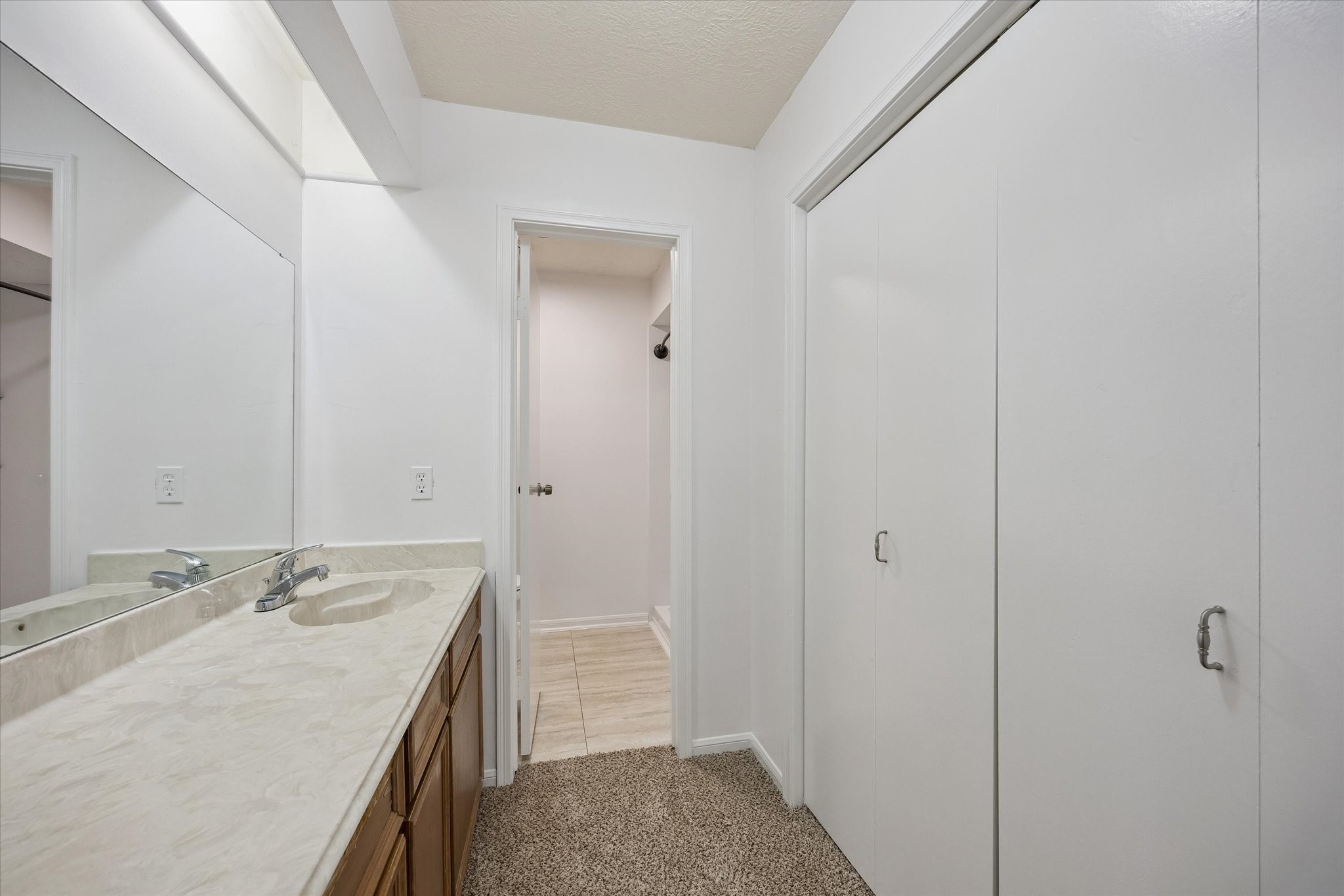 5813 Guadalupe Drive, Dickinson, TX 77539