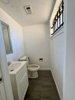 1/2 bath in master