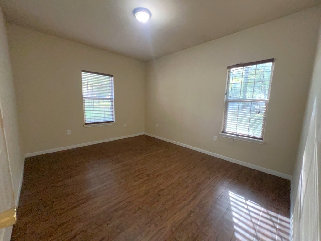 19666 Village Forest Drive, Montgomery, TX 77356
