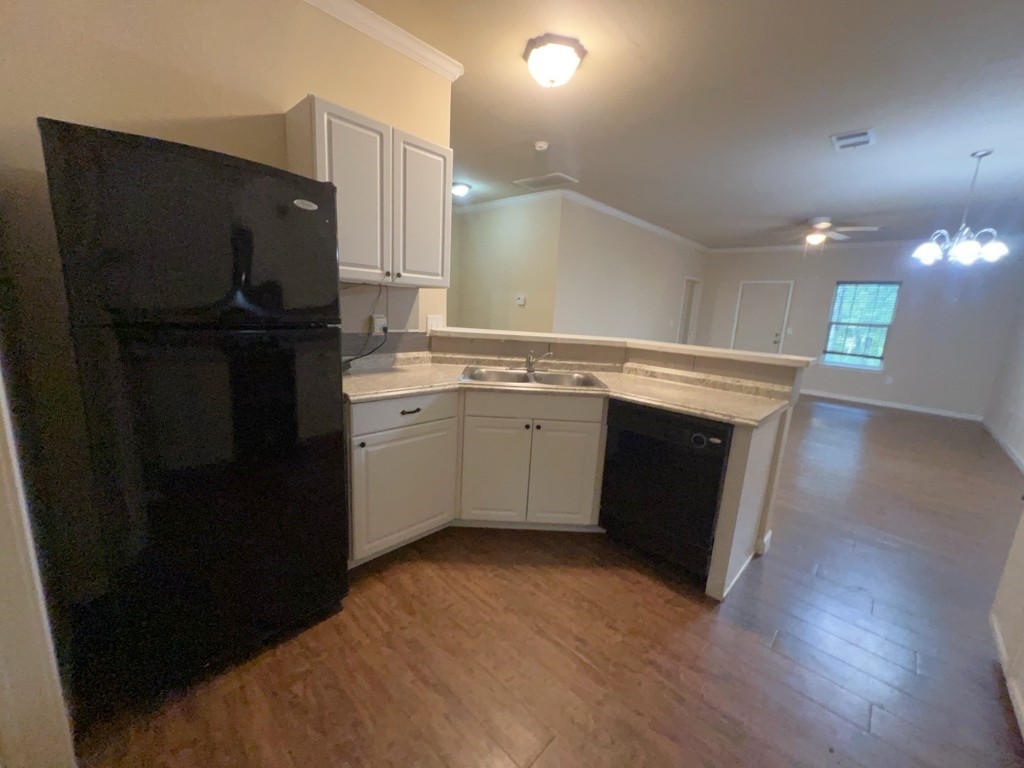 19666 Village Forest Drive, Montgomery, TX 77356