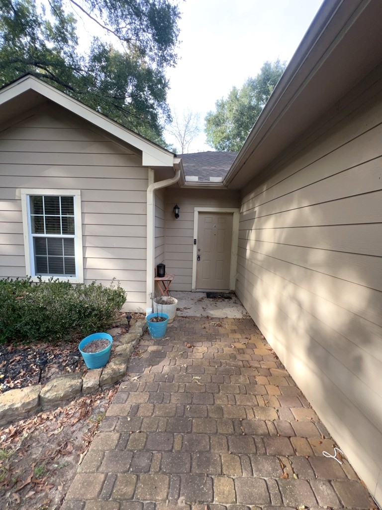 19666 Village Forest Drive, Montgomery, TX 77356