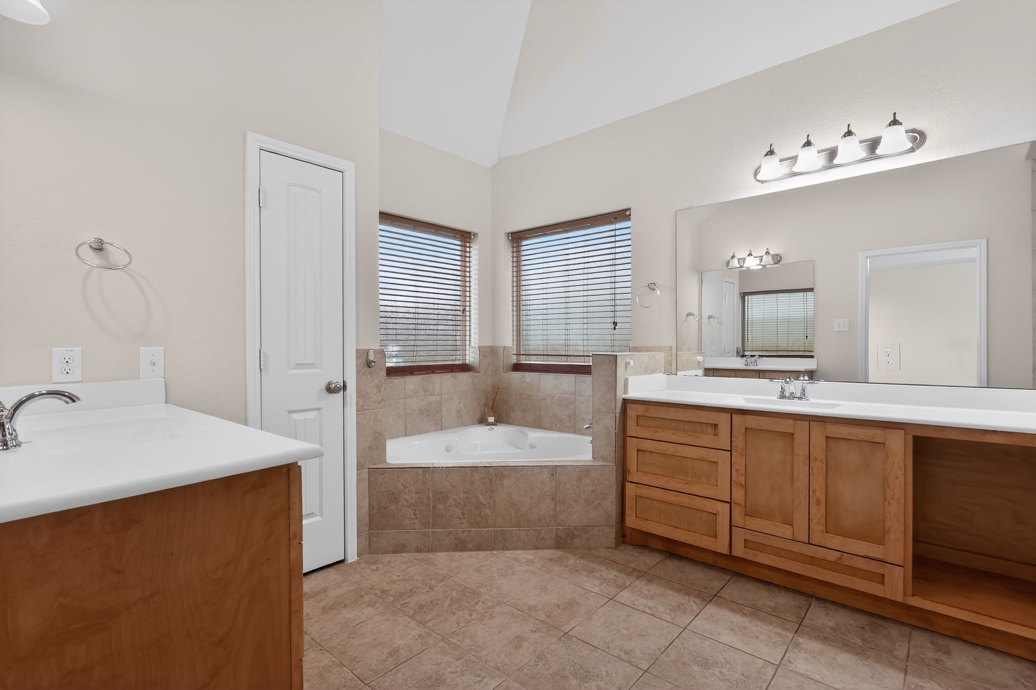 Primary bath