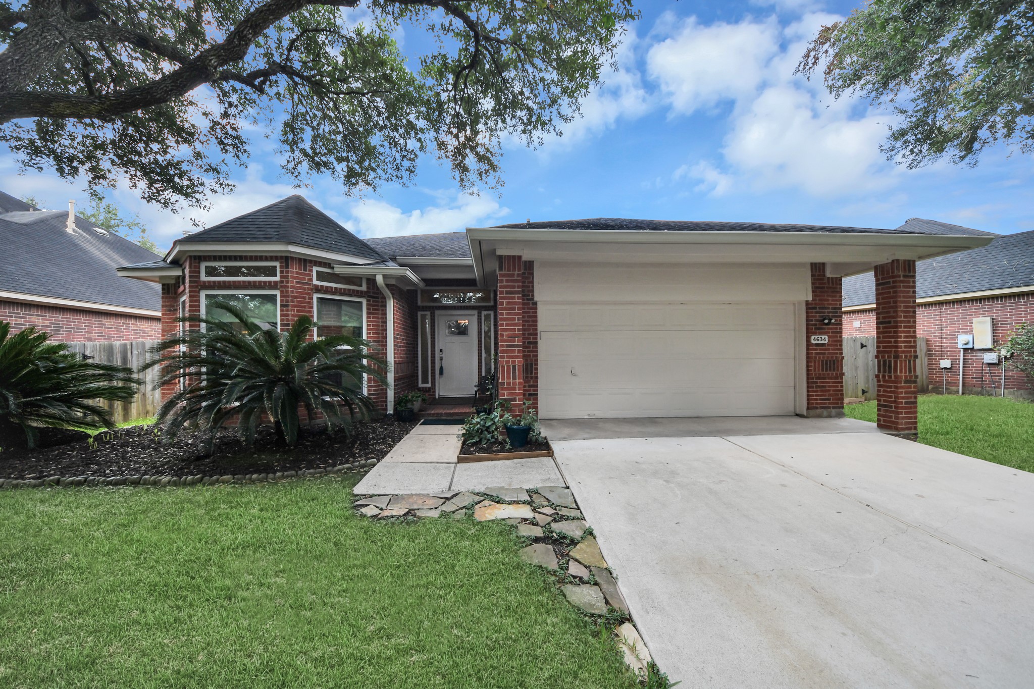 Welcome to 4634 Jaymar Drive, a one-story home tucked beneath beautiful mature trees. Welcome to 4634 Jaymar Drive, a one-story home tucked beneath beautiful mature trees.