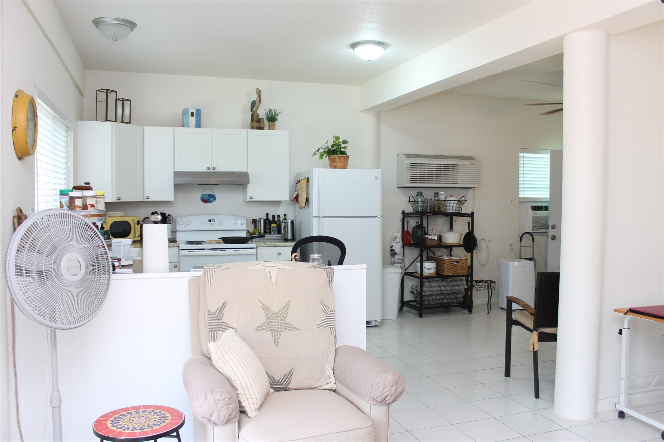 88 Tarpon Street, Bayou Vista, TX 77563