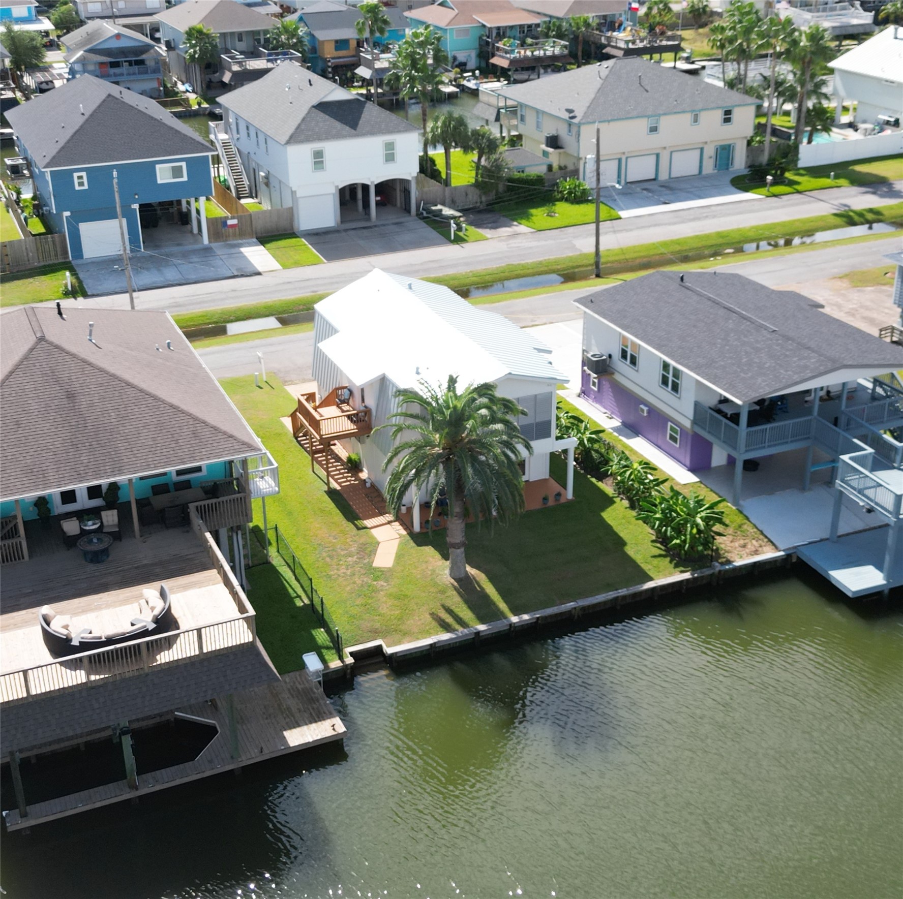 88 Tarpon Street, Bayou Vista, TX 77563 88 Tarpon Street, Bayou Vista, TX 77563