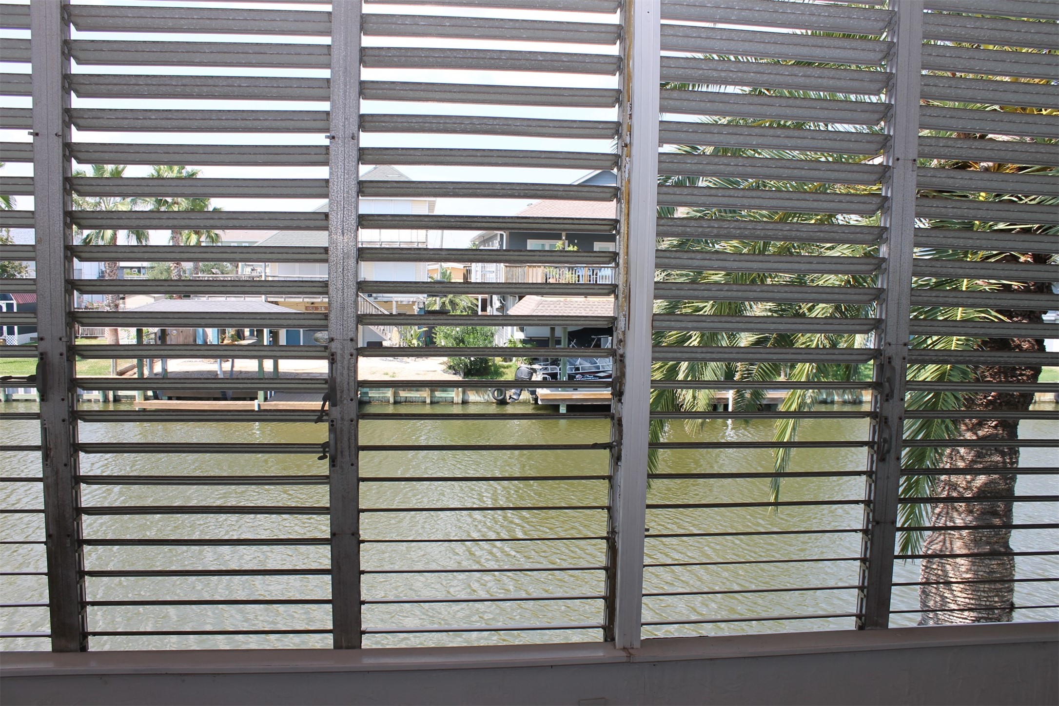 88 Tarpon Street, Bayou Vista, TX 77563