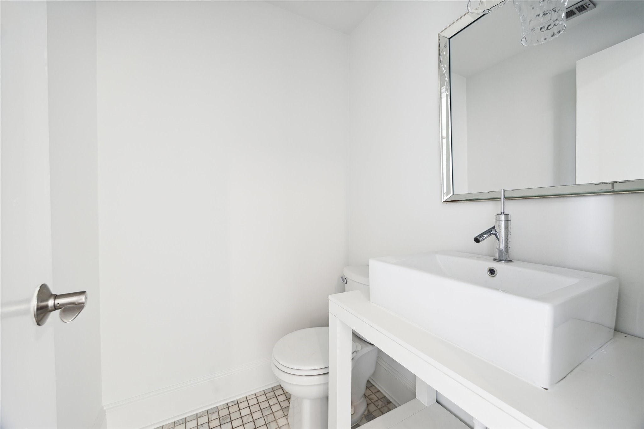 Half bathroom on 1st floor
