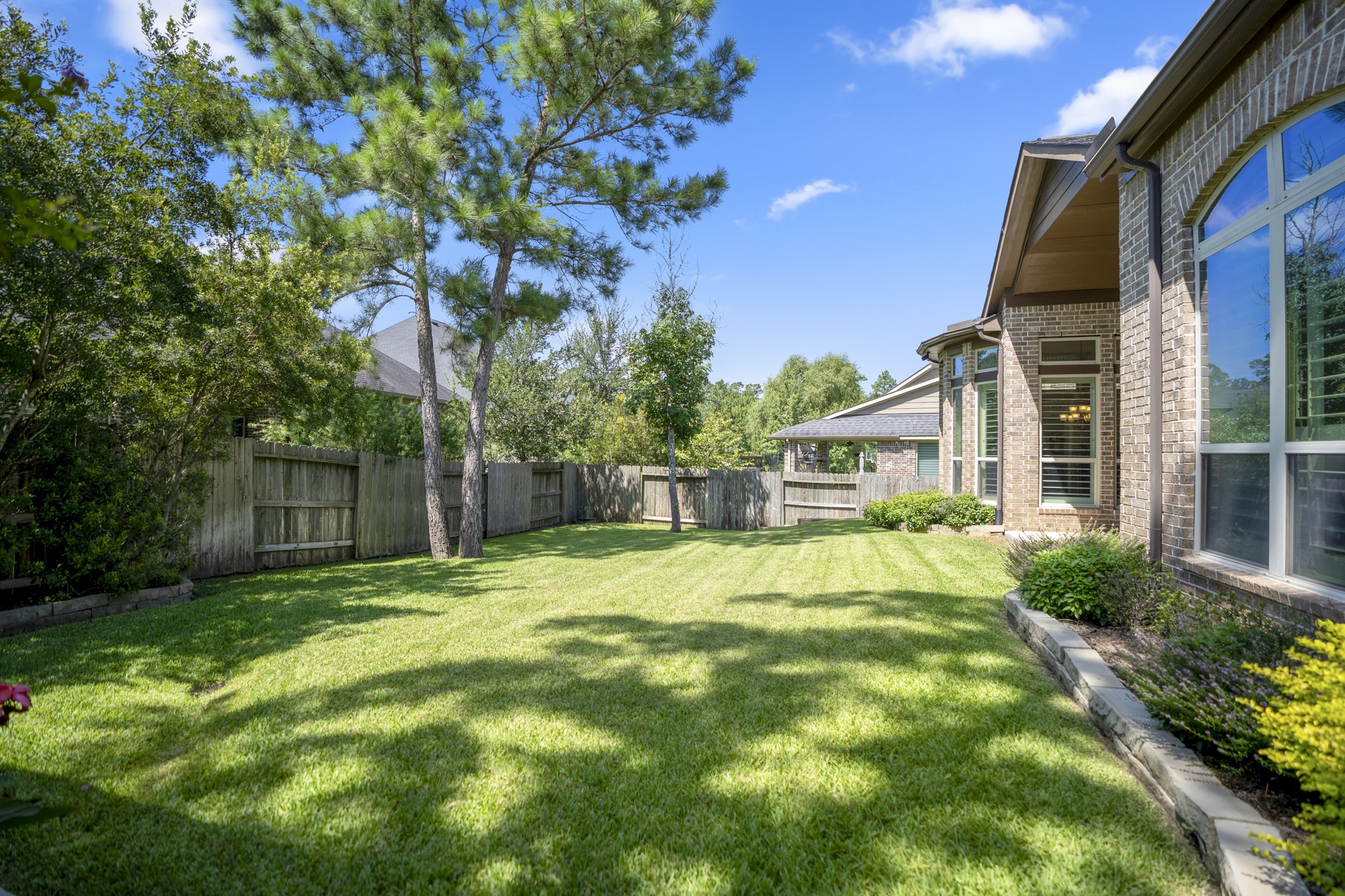 219 Chirping Squirrel Court, Pinehurst, TX 77362
