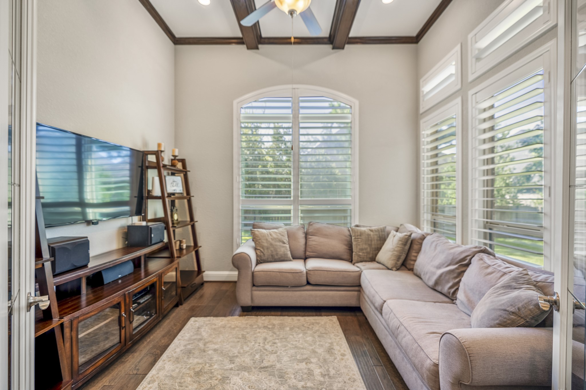 219 Chirping Squirrel Court, Pinehurst, TX 77362