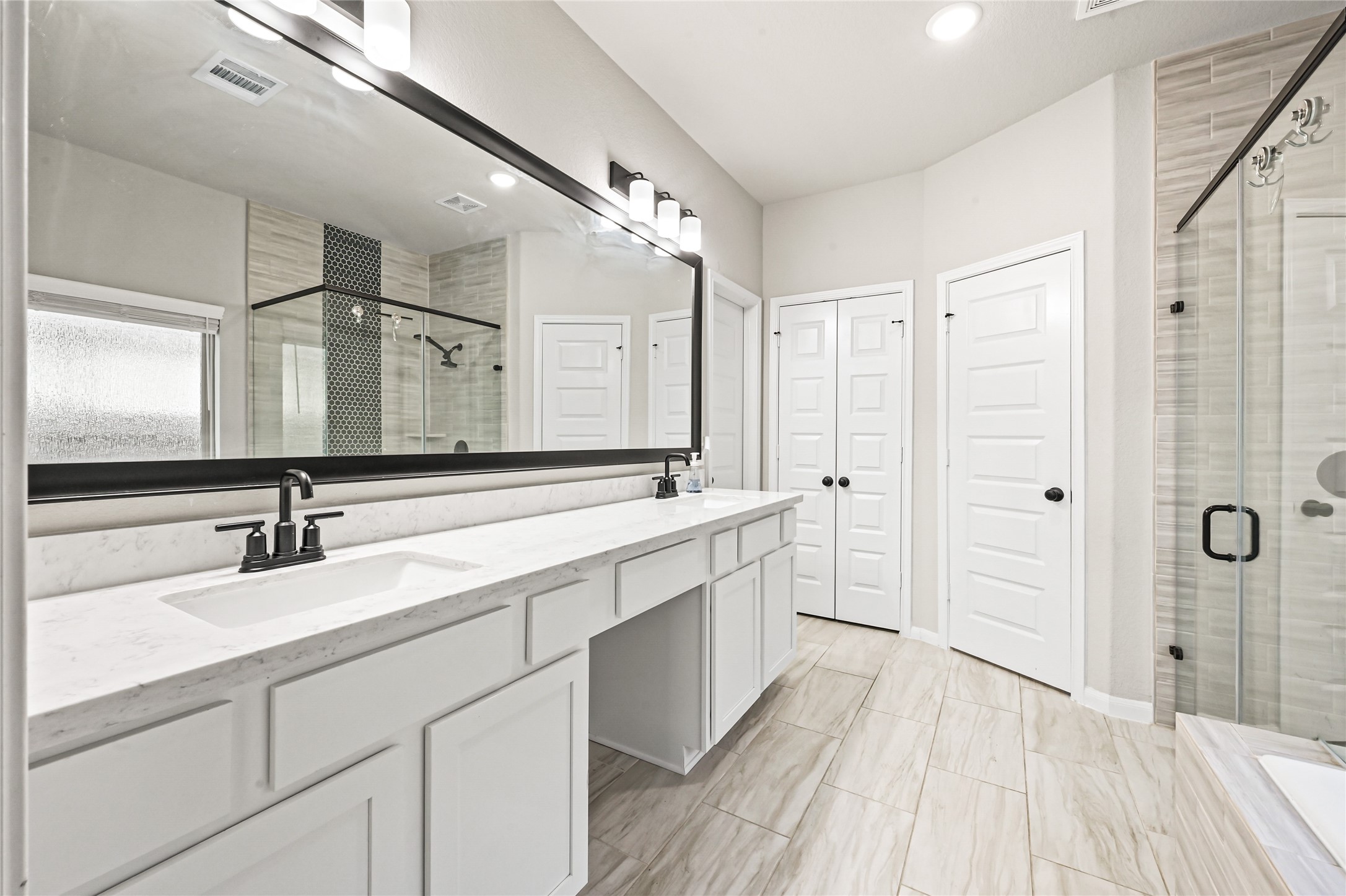 7726 Wrightwood Drive, Pasadena, TX 77505