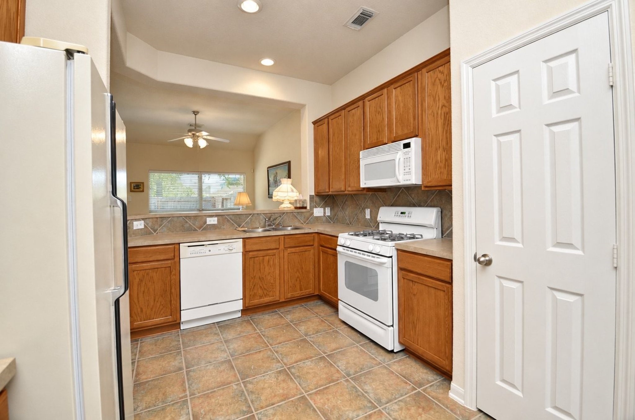 8959 Silent Willow Lane, Sugar Land, TX 77479