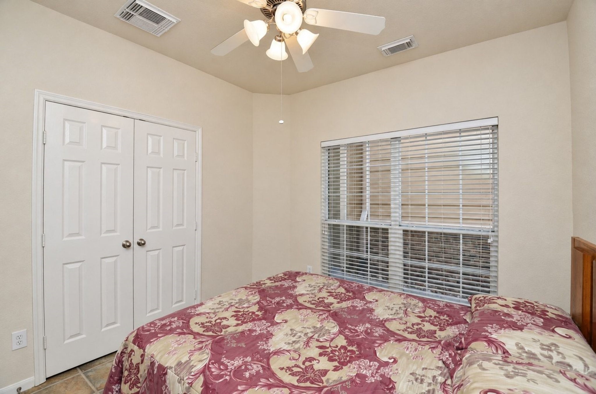 8959 Silent Willow Lane, Sugar Land, TX 77479