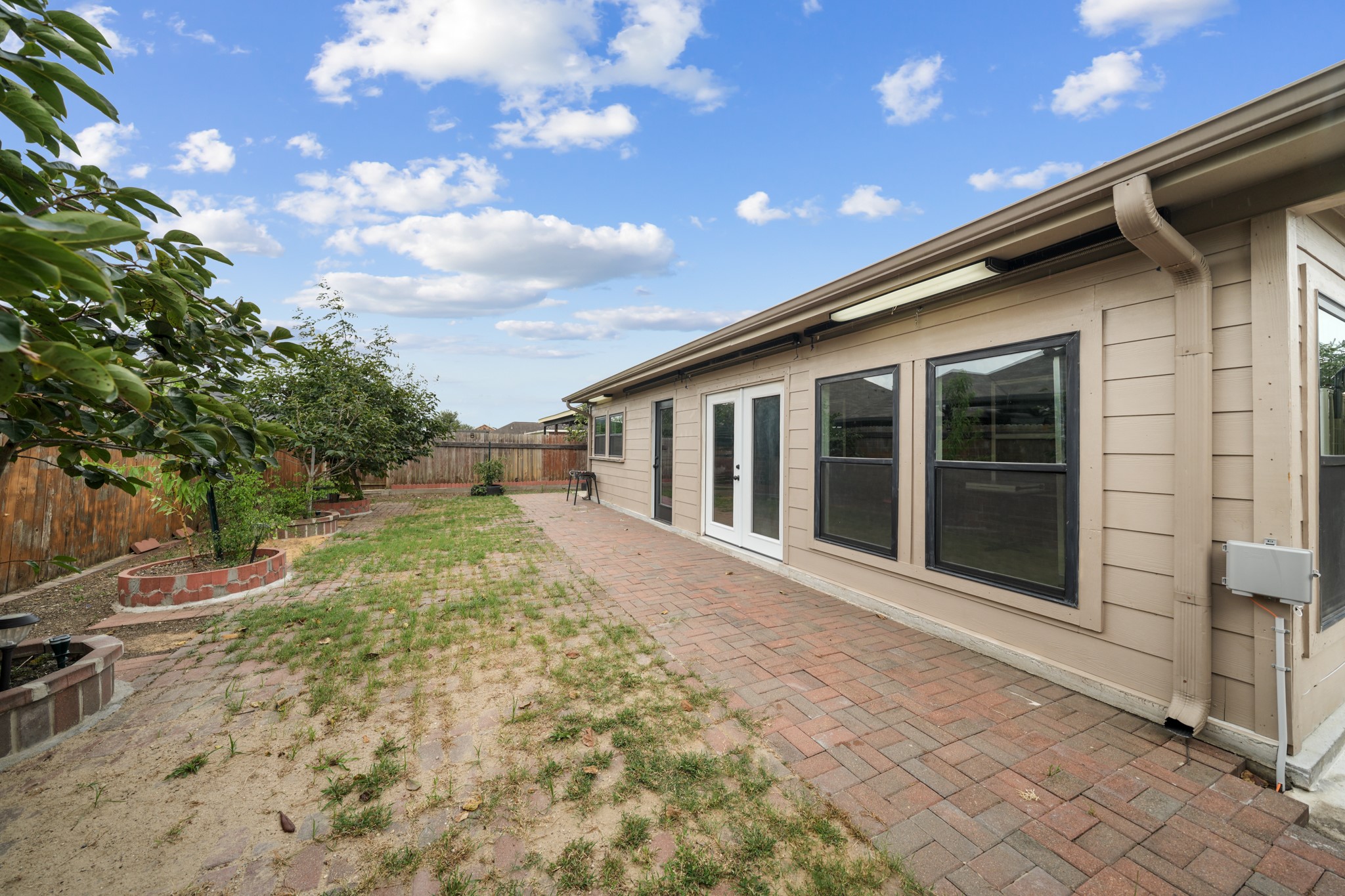 8306 Sunstone Court, Texas City, TX 77591