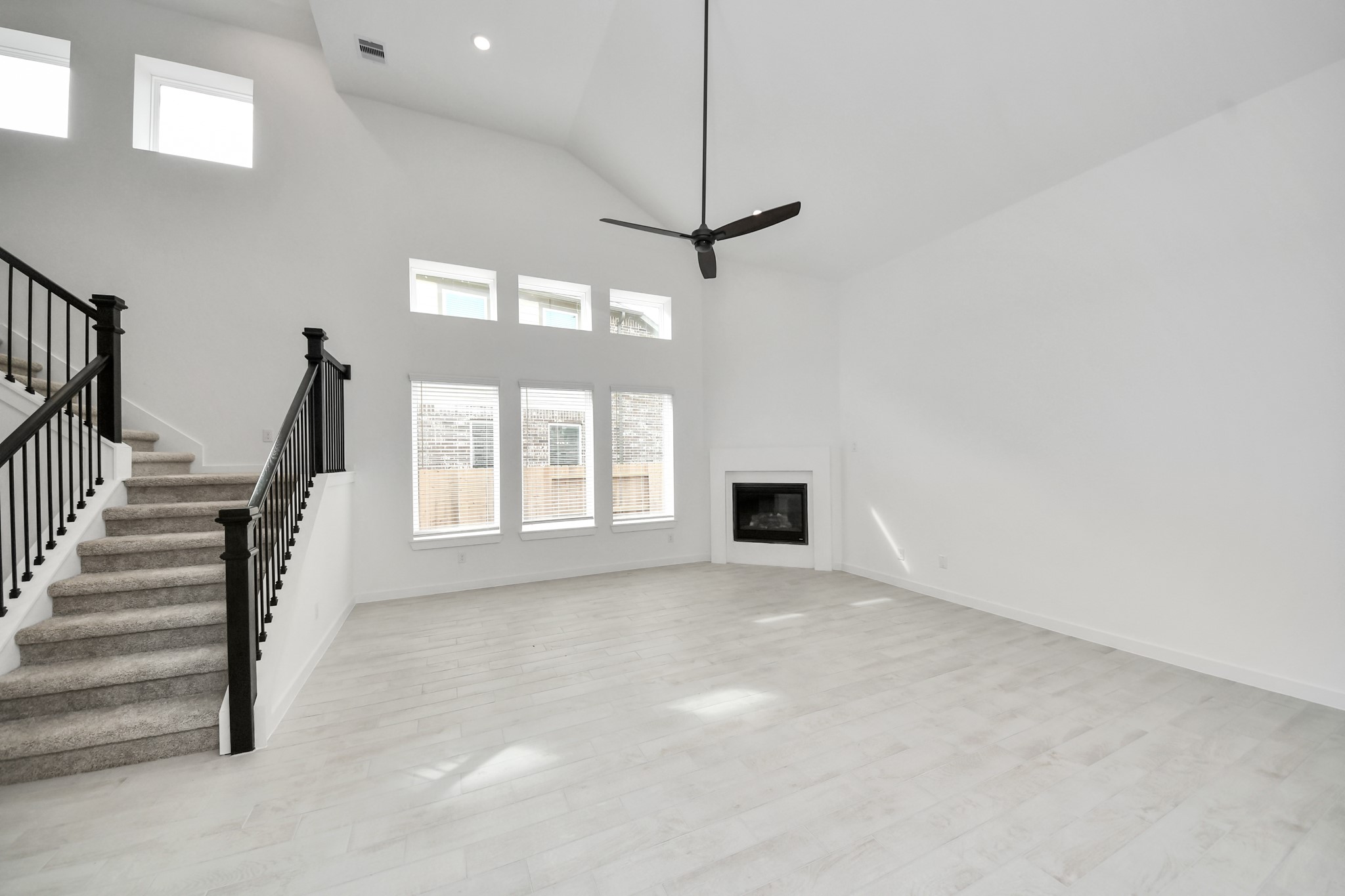 26363 Viva Drive, Magnolia, TX 77355