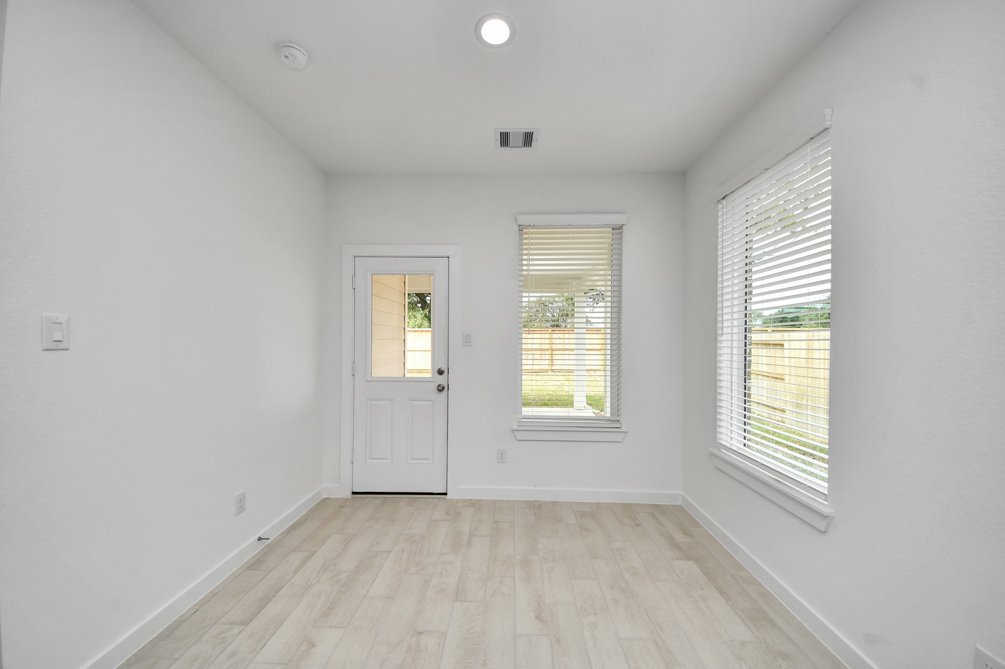 26363 Viva Drive, Magnolia, TX 77355