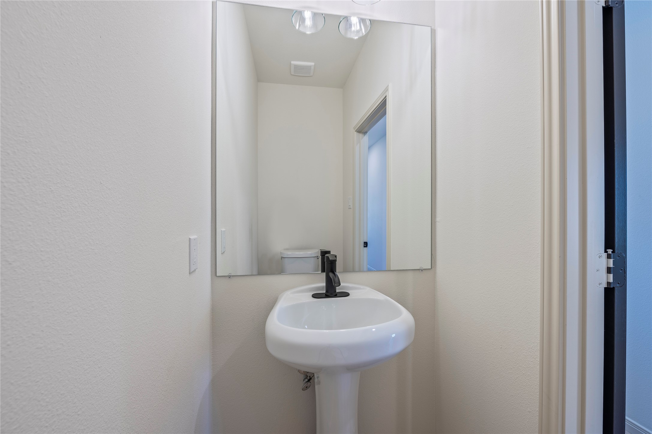 15226 Water Oak Way, Santa Fe, TX 77517