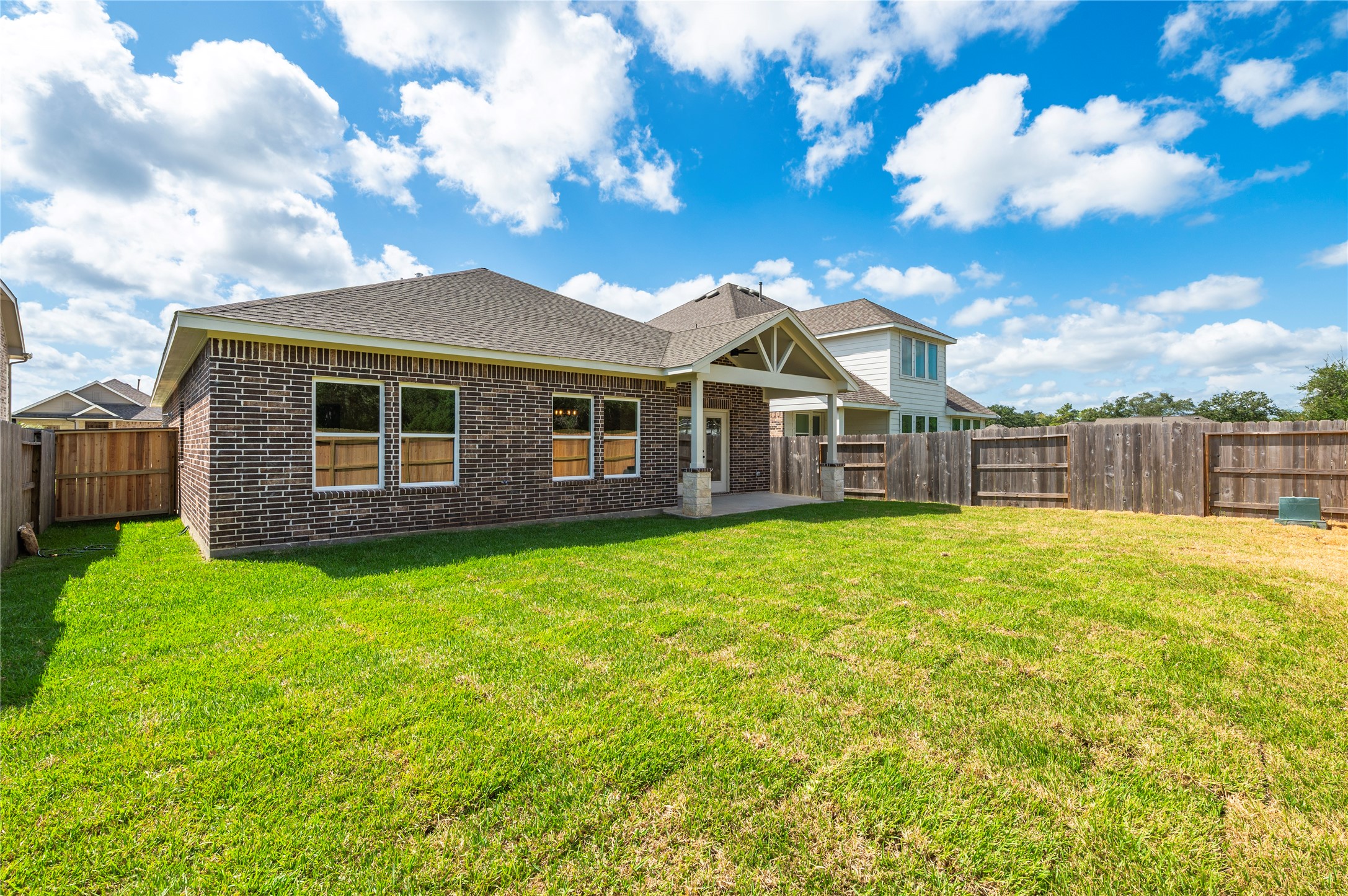 15226 Water Oak Way, Santa Fe, TX 77517