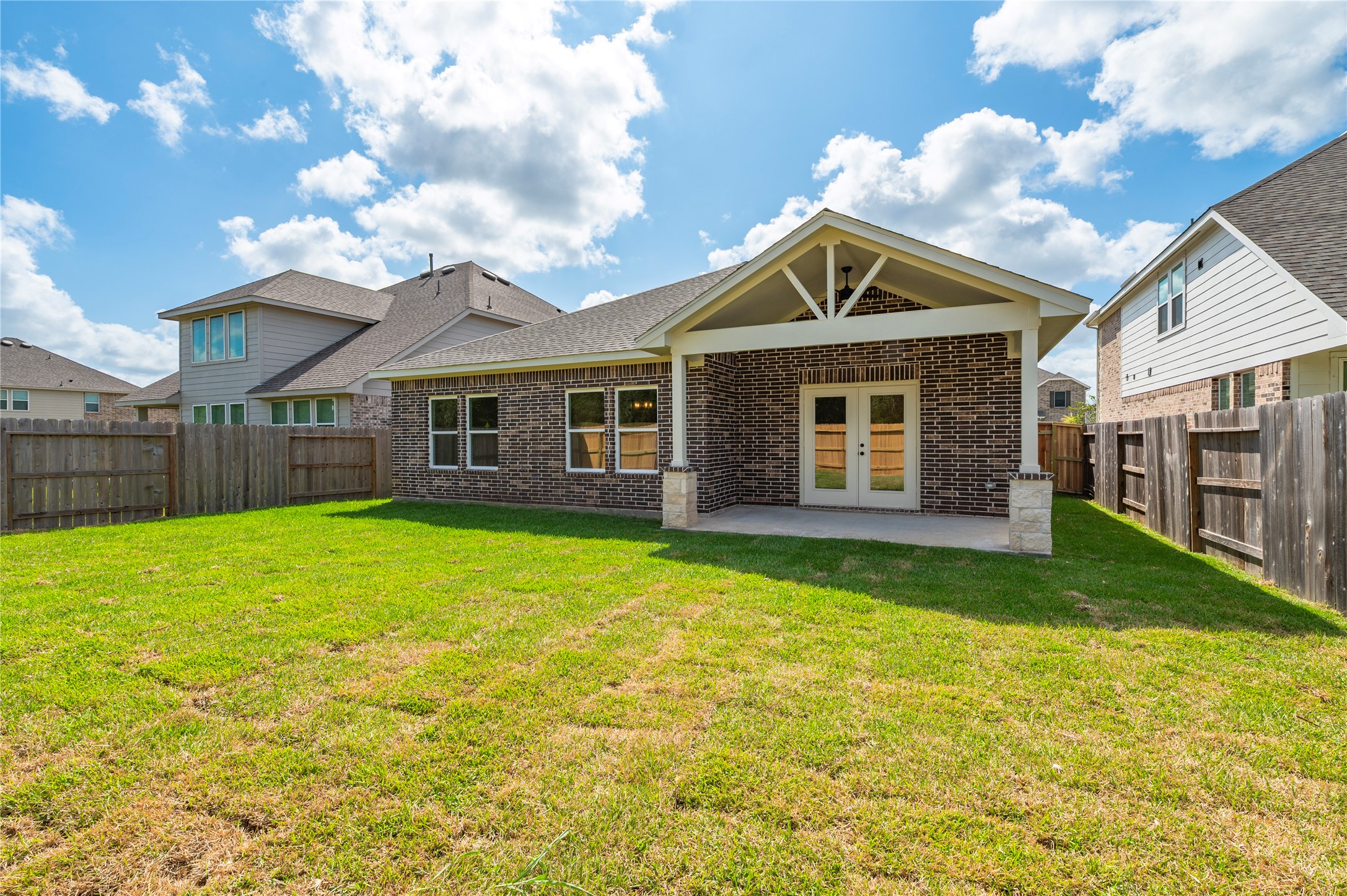 15226 Water Oak Way, Santa Fe, TX 77517