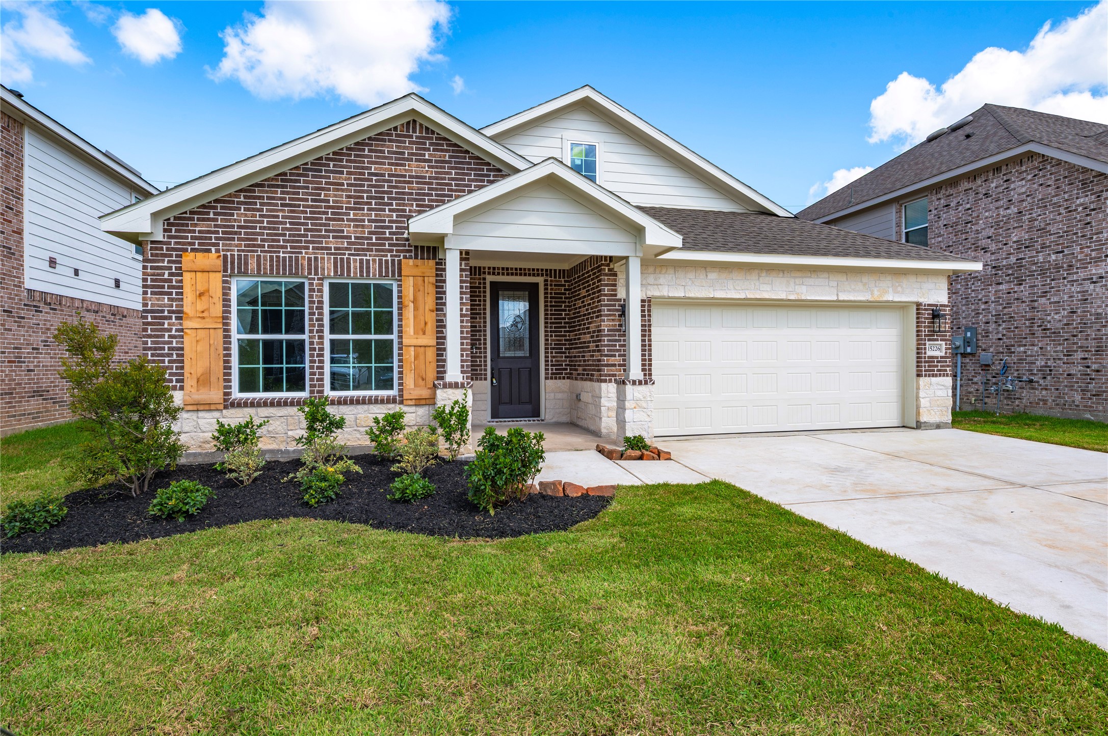 15226 Water Oak Way, Santa Fe, TX 77517