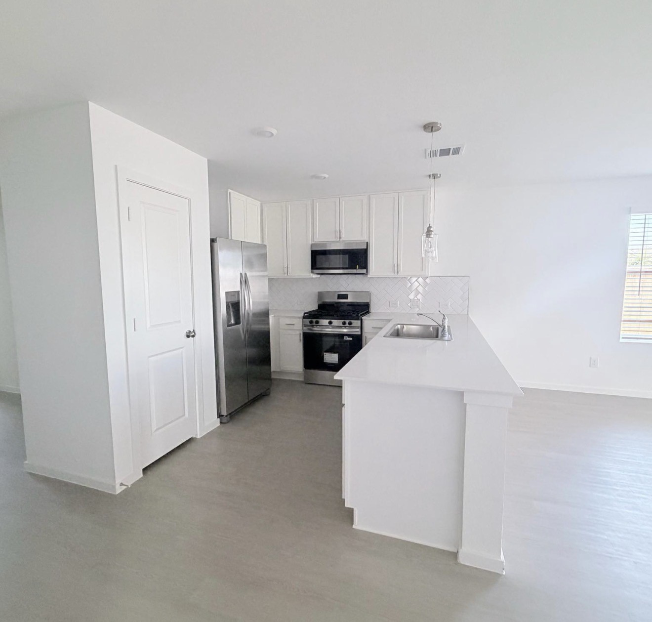 2028 Solstice Landing Dr, Brookshire, TX 77423